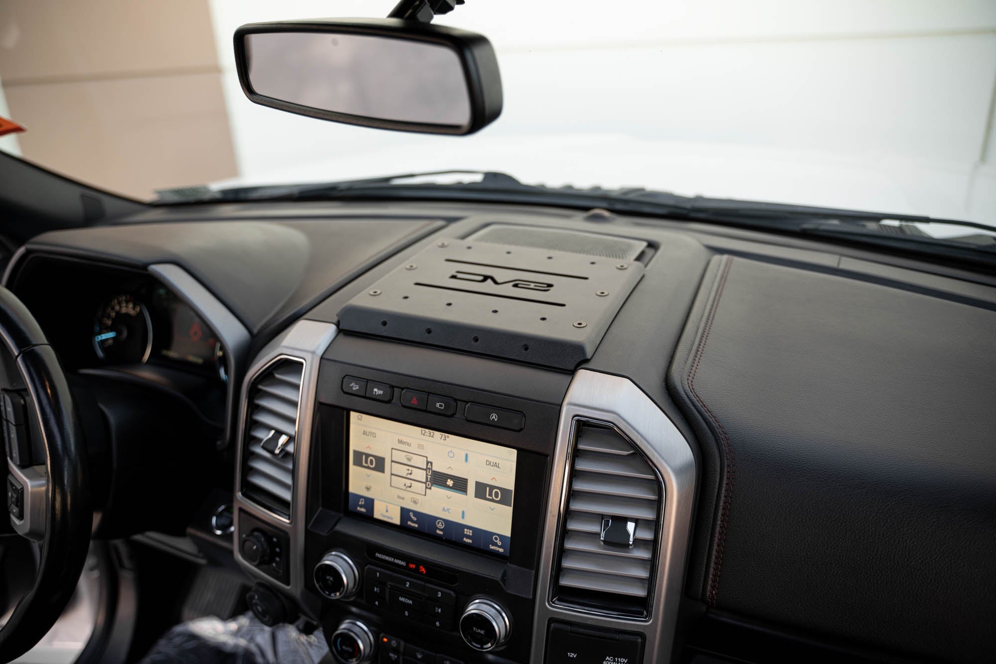 2015-2020-F-150-_-2017-2021-F-250-350-Digital-Device-Dash-Mount-installed-7 - NVMOS