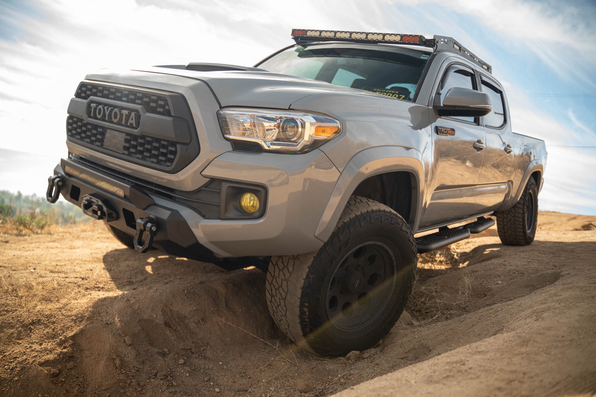 2016-2023-Toyota-Tacoma-Crew-Cab-OE-Plus-Side-Steps-Trail-8 - NVMOS