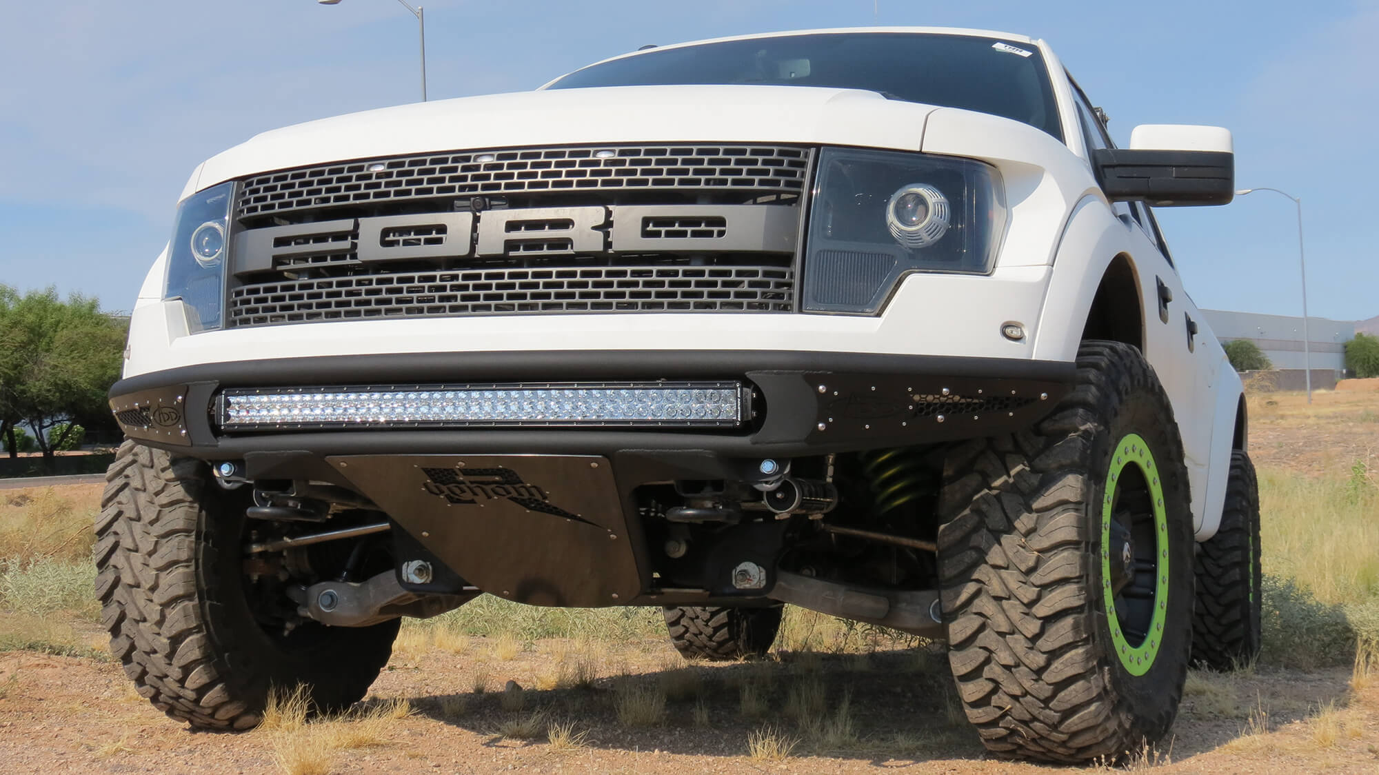 2017-ford-raptor-front-bumper_11888f81-45f9-469e-bfb7-bb4524eaed37 - NVMOS