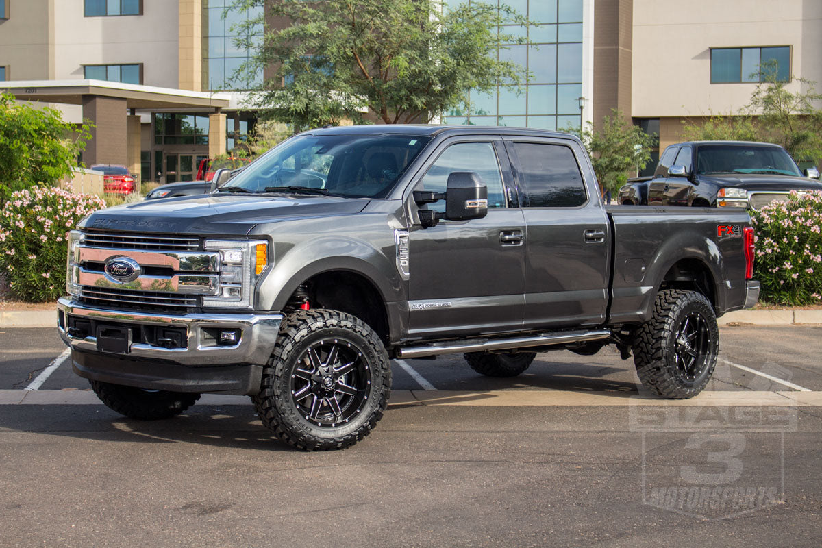 ReadyLIFT 2.5" Coil Spring Front Lift Kit W/SST3000 Shocks- Ford Super Duty Diesel 4WD 2011-2019 - view 2
