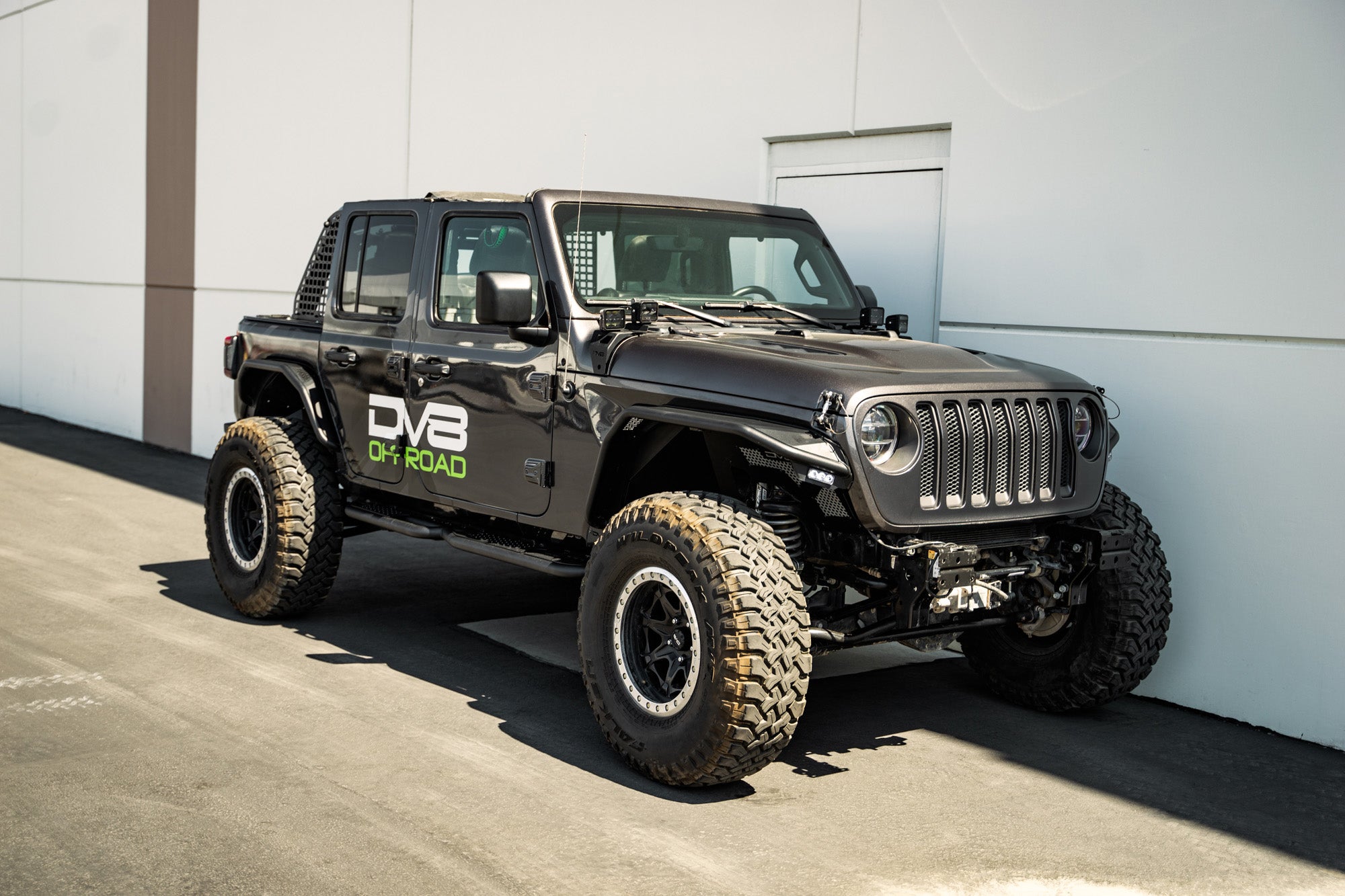 2018-2023-Jeep-Wrangler-JL-OE-Plus-4-Door-Side-Steps_installed_10 - NVMOS