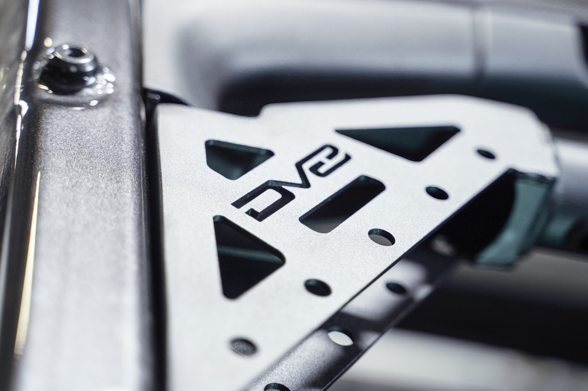 2018-2023-Jeep-Wrangler-JL-Rear-Speaker-_-Light-Bar-Mount_Installed-03 - NVMOS