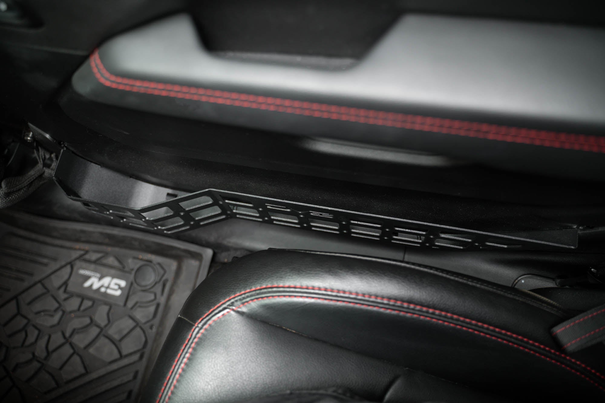 2018-2023-Jeep-Wrangler-JL-_-Gladiator-JT-Front-Door-Pocket-Molle-Panels-Installed-04 - NVMOS