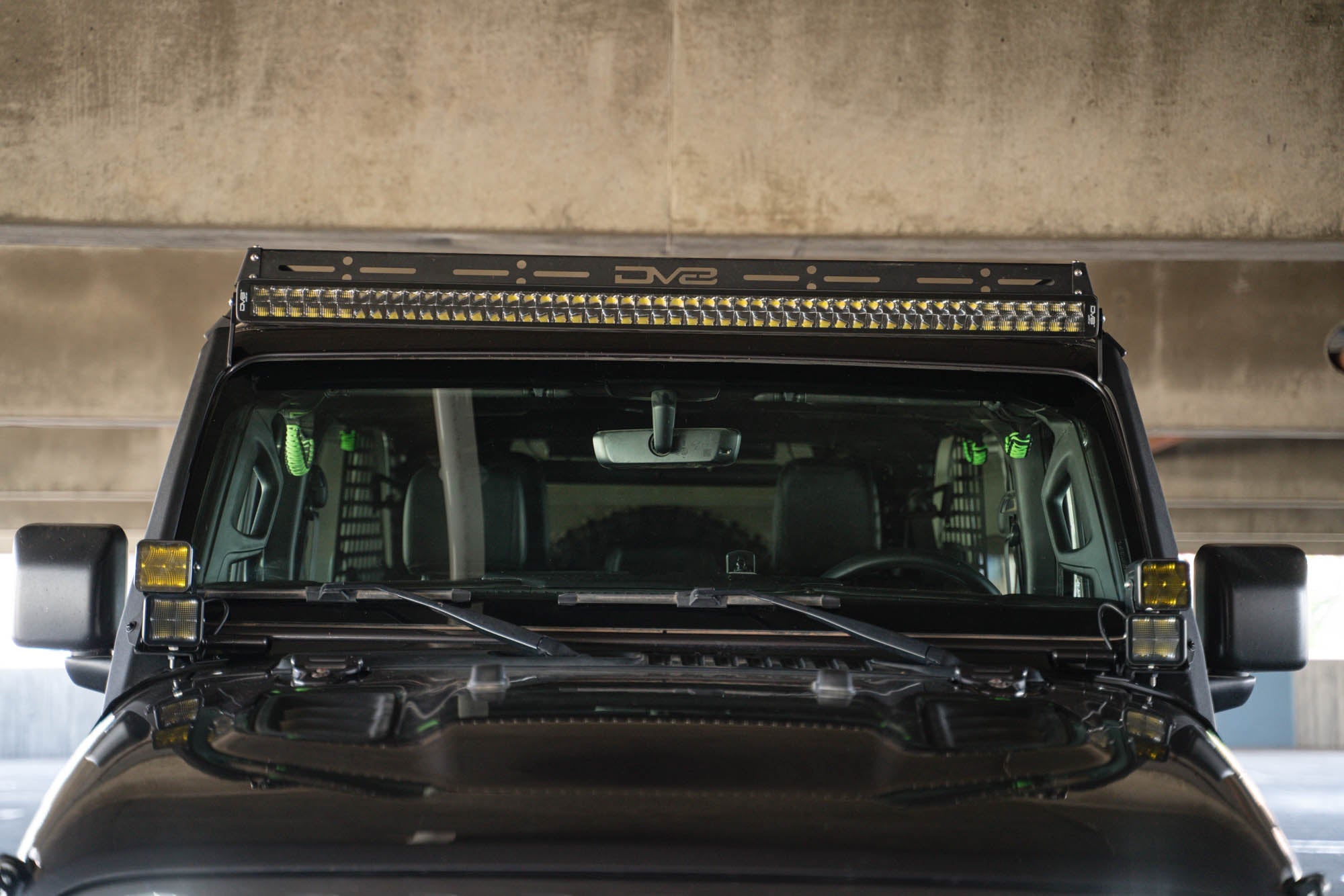 2018-2023-Jeep-Wrangler-JL-_-Gladiator-JT-Light-Bar-Mount_installed_7 - NVMOS