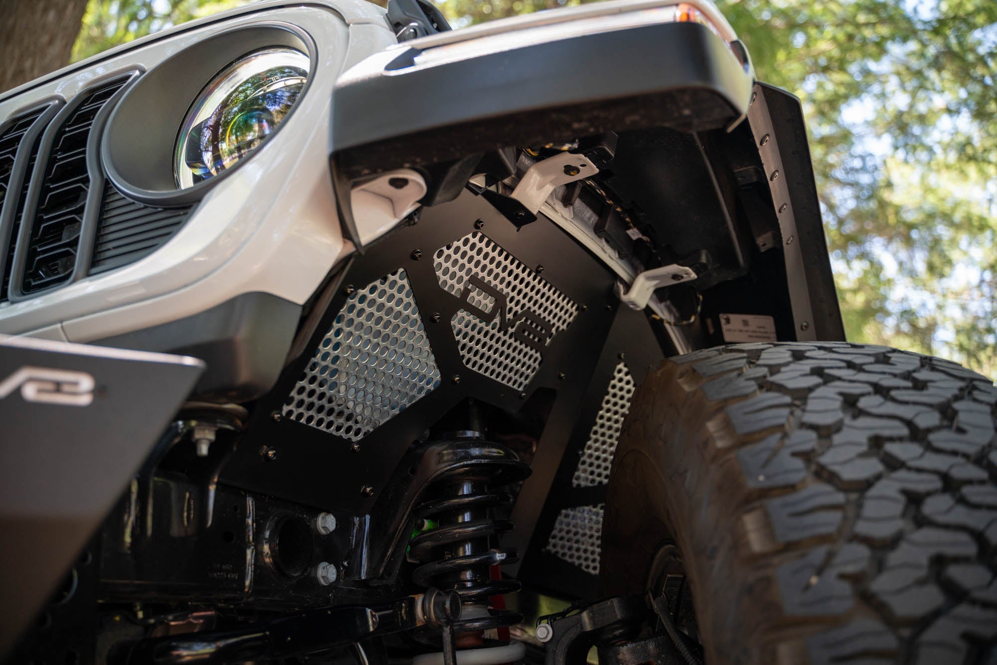 2018-2024-Jeep-Wrangler-JL-_-Gladiator-JT-Front-Inner-Fenders-Installed-12 - NVMOS