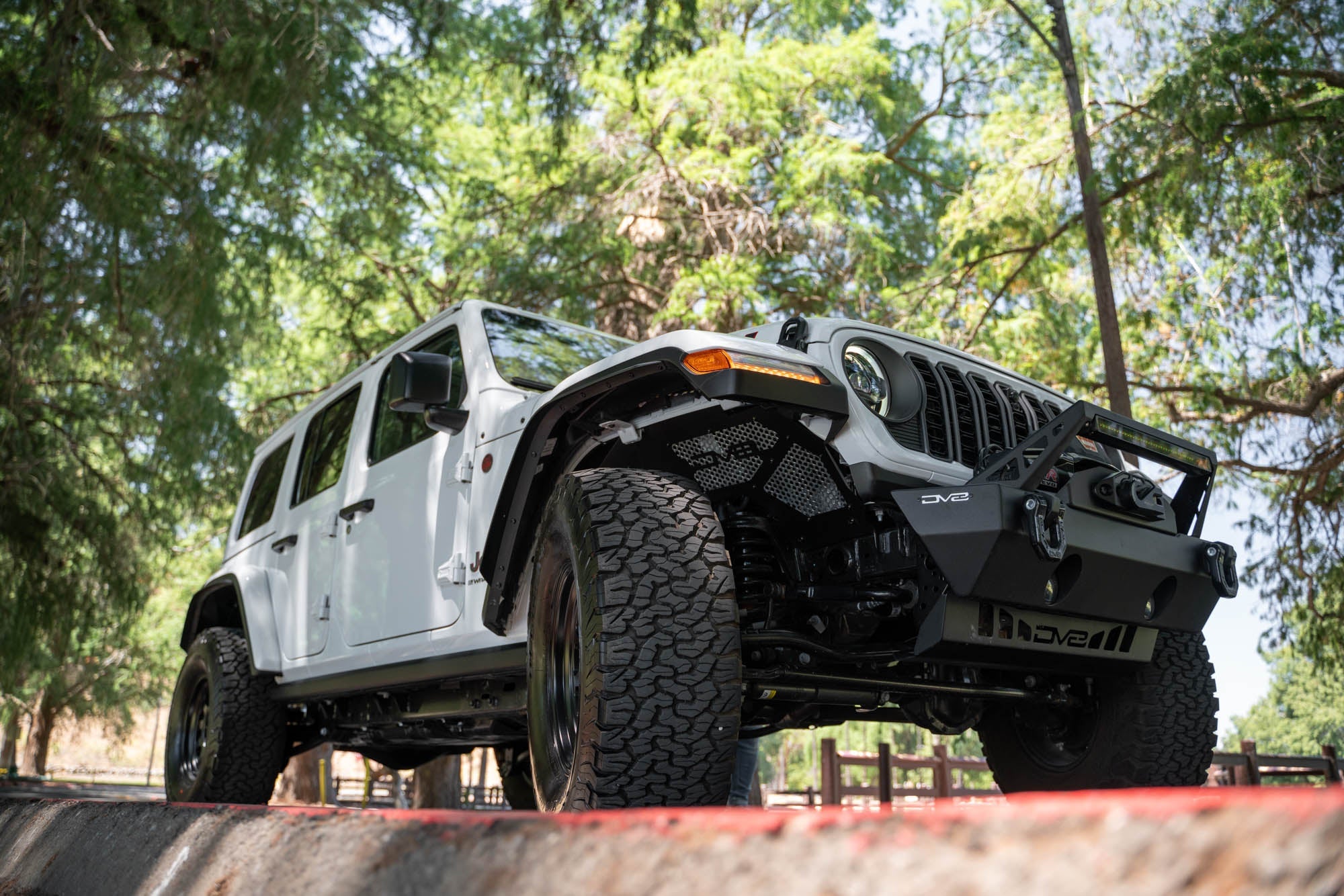 2018-2024-Jeep-Wrangler-JL-_-Gladiator-JT-Front-Inner-Fenders-Installed-13 - NVMOS