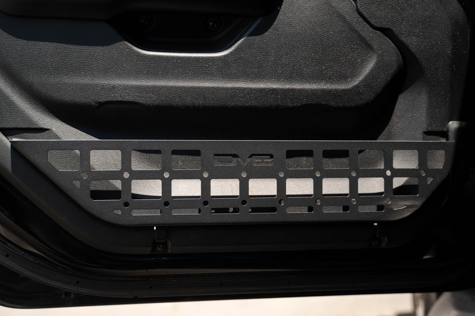 2018-2024-Jeep-Wrangler-JL-_-Gladiator-JT-Slim-Front-Door-Molle-Pockets-Installed-4 - NVMOS