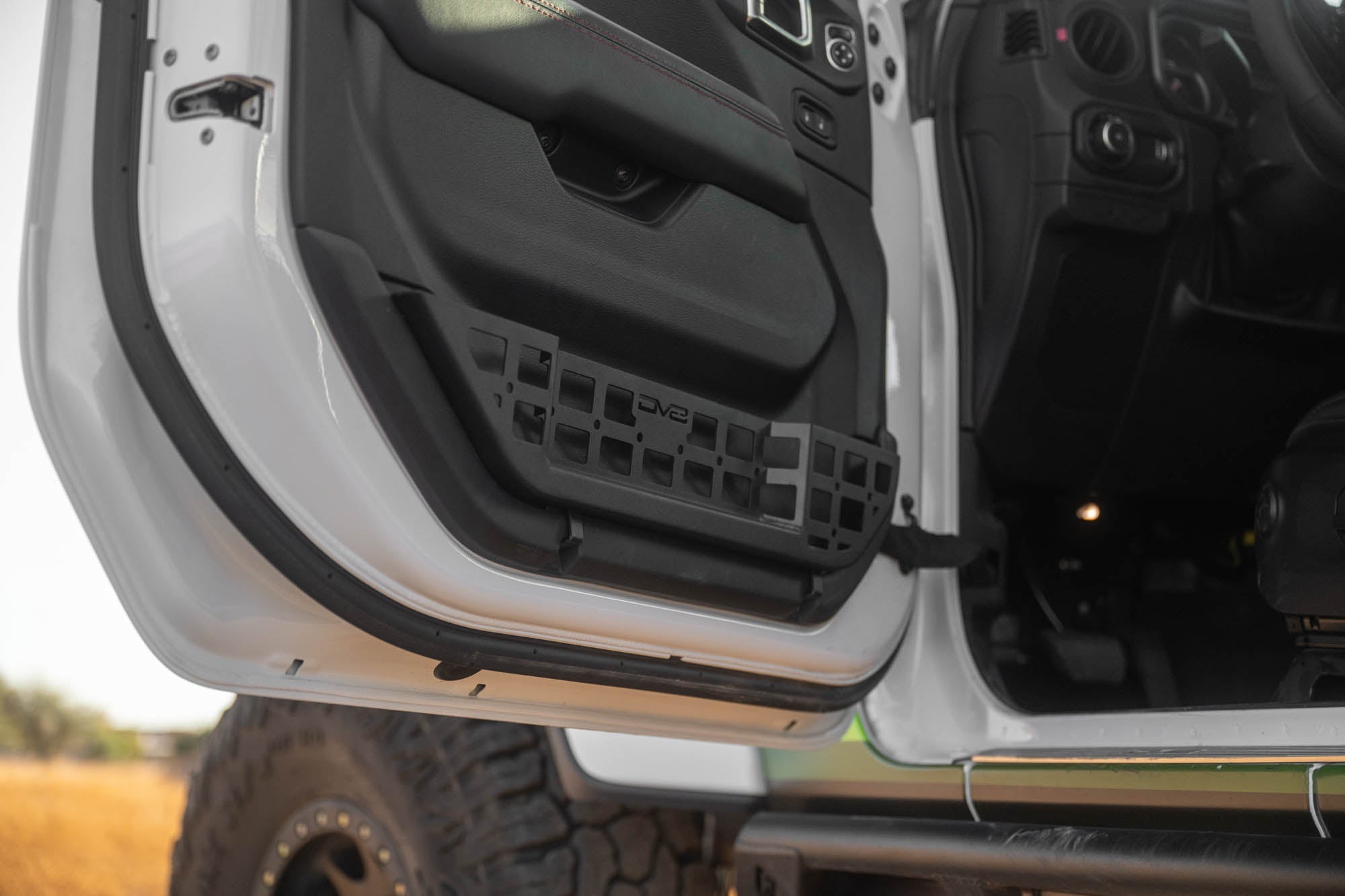 2018-2025-Jeep-Wrangler-JL-_-Gladiator-JT-Electric-Seat-Front-Door-Molle-Pockets-Installed-13 - NVMOS