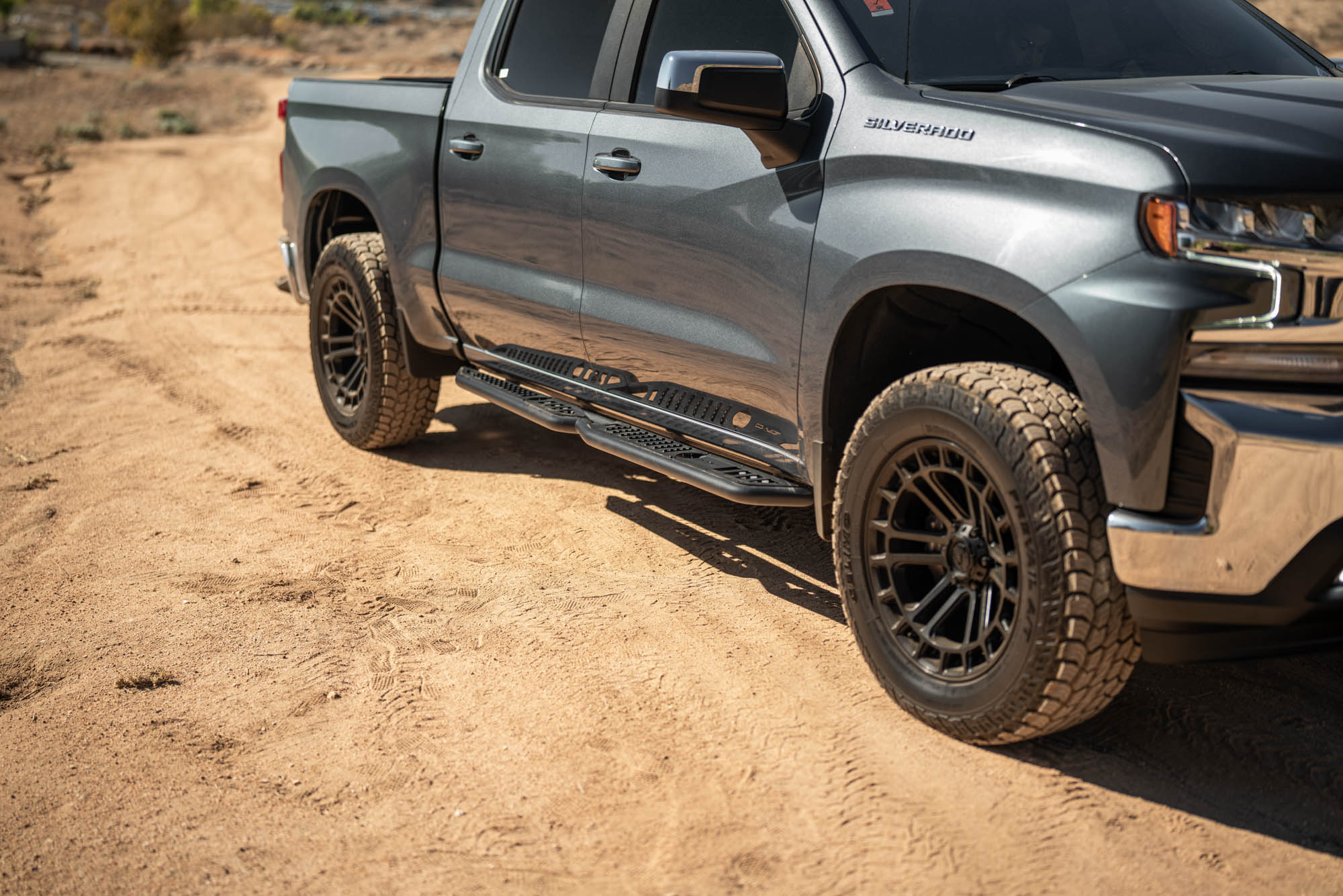 2019-2024-GMC-Sierra-1500-_-Chevrolet-Silverado-1500-Crew-Cab-OE-Plus-Side-Steps-Installed-3 - NVMOS