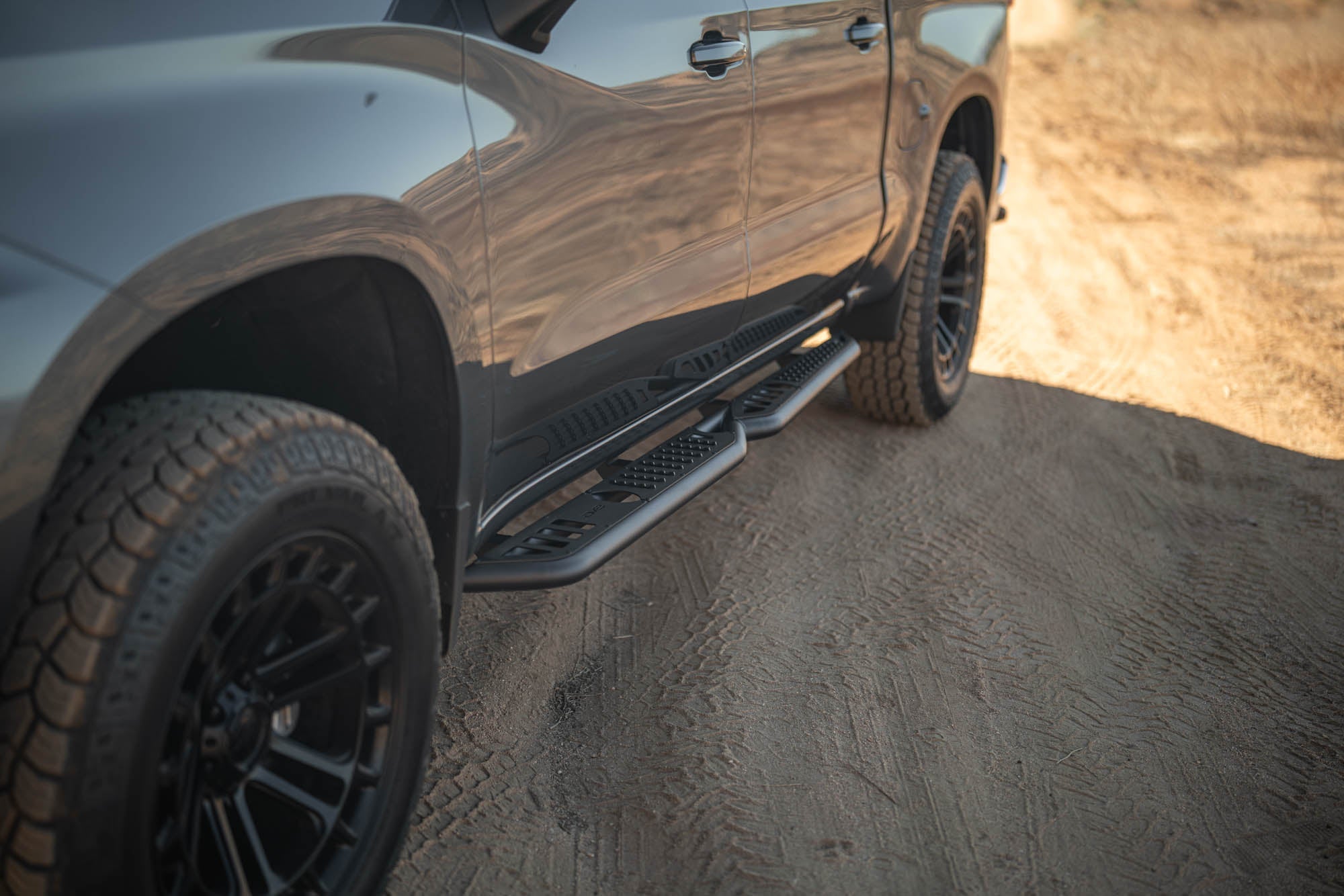 2019-2024-GMC-Sierra-1500-_-Chevrolet-Silverado-1500-Crew-Cab-OE-Plus-Side-Steps-Installed-6 - NVMOS
