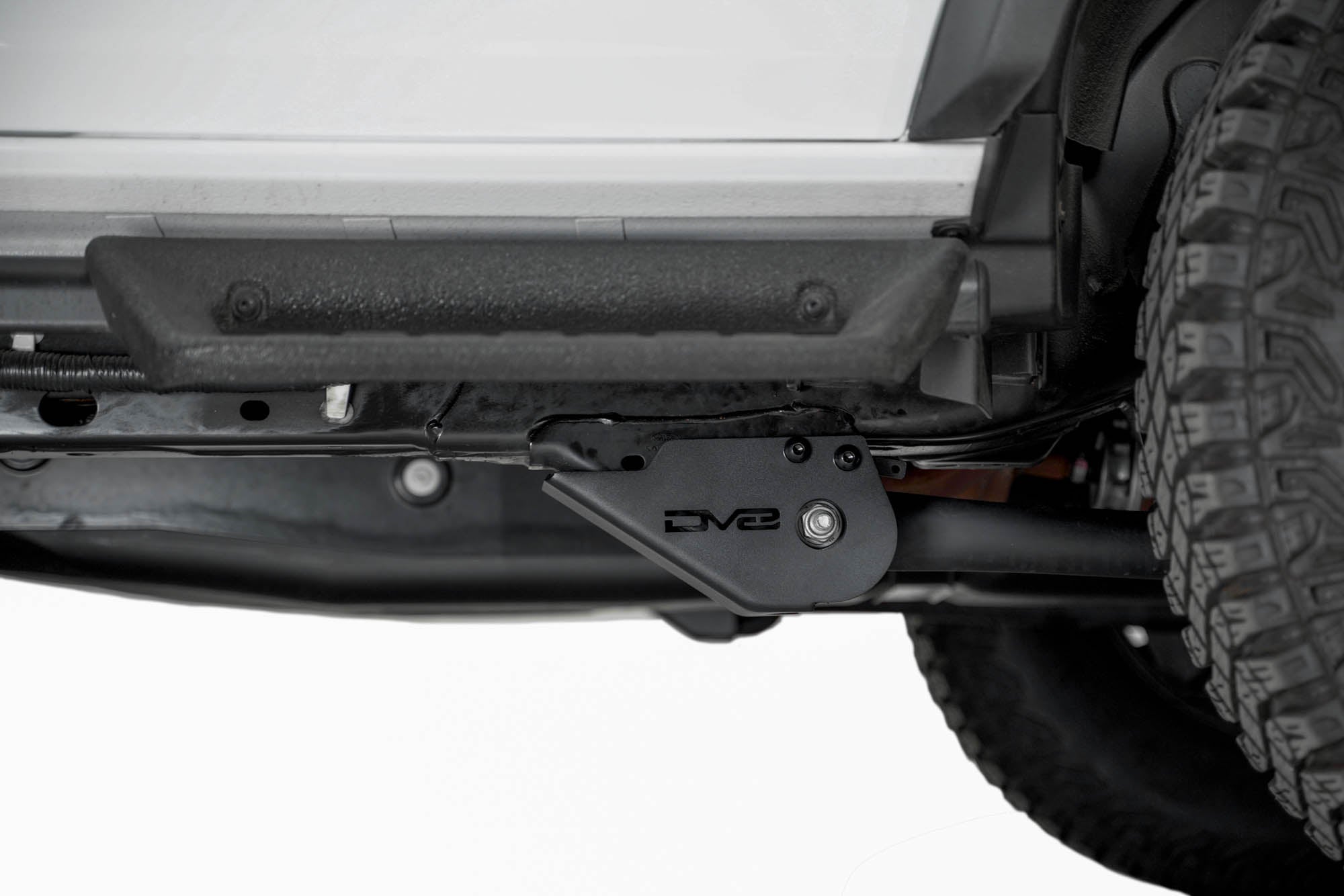 2021-2023-Ford-Bronco-Frame-Side-Trailing-Arm-Skid-Plate_Installed-03 - NVMOS