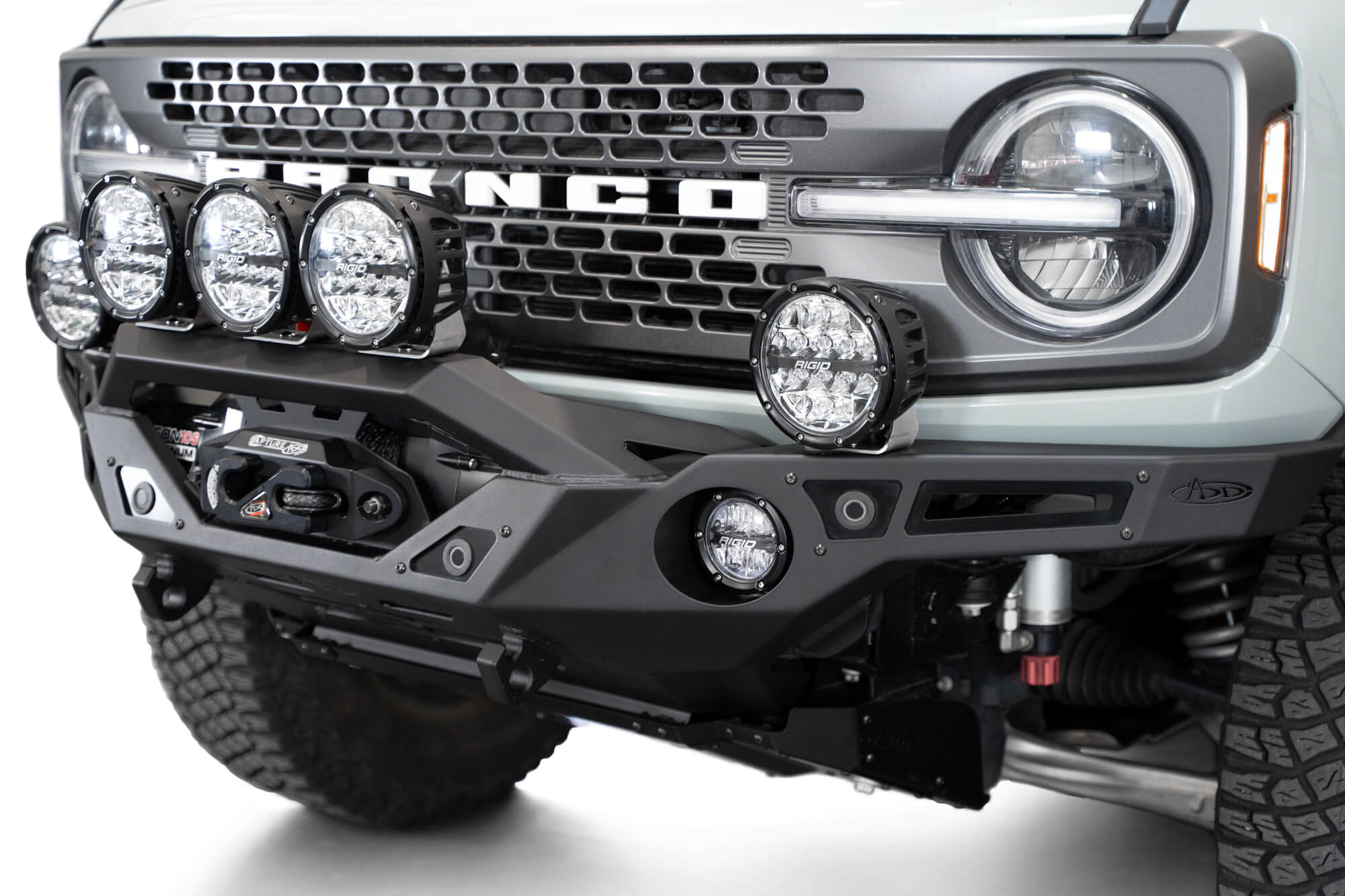 2021-2023-Ford-Bronco-Krawler-Front-Bumper-with-white-lights_installed-5 - NVMOS