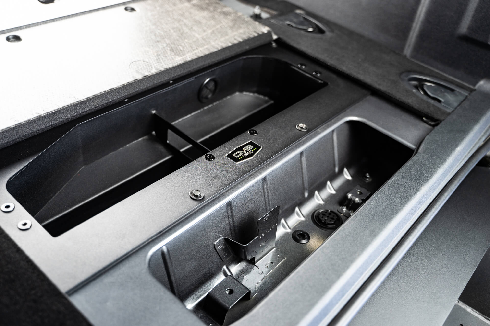 2021-2023-Ford-Bronco_Air-Compressor-Mount-and-Storage-Box_Installed-3 - NVMOS