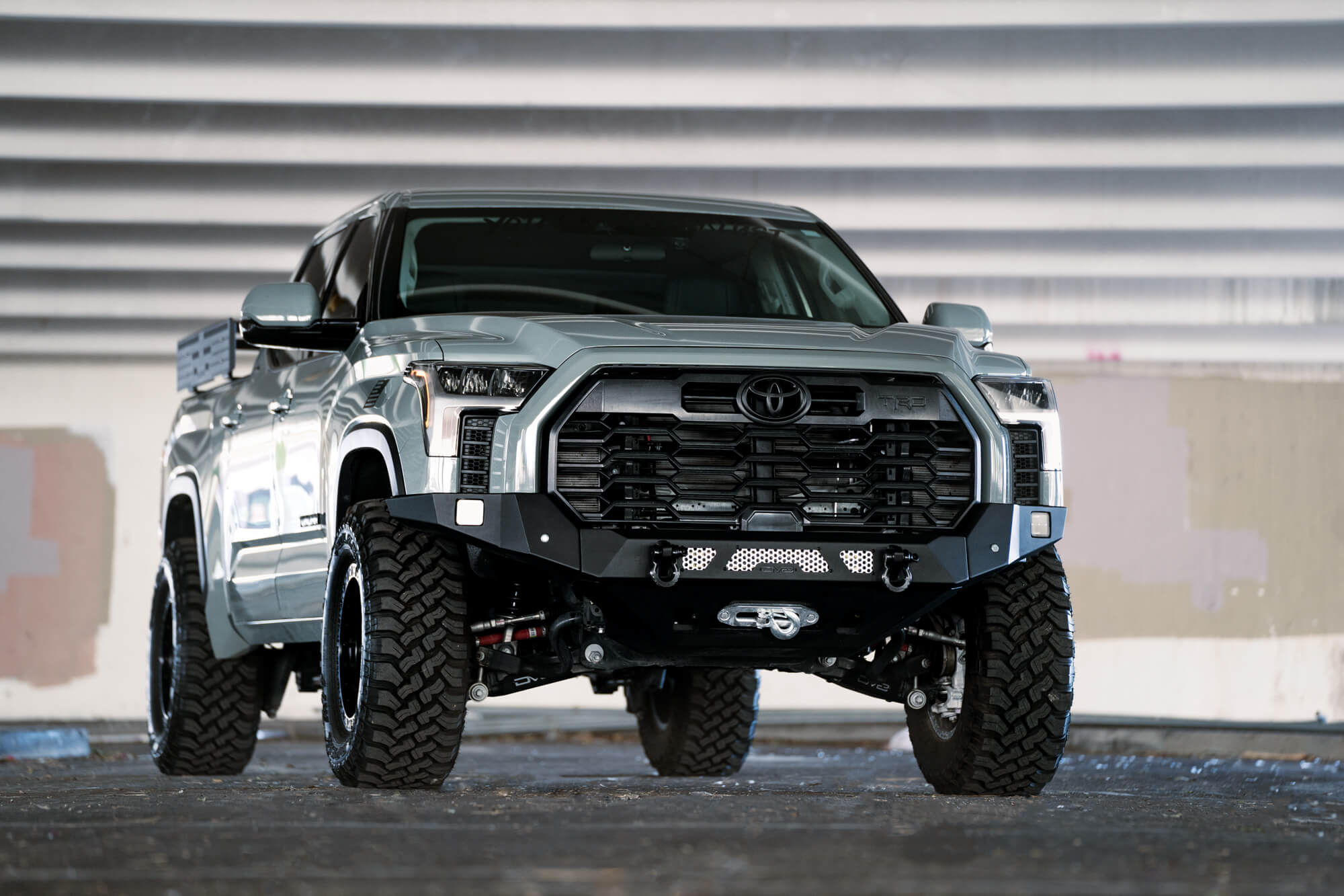 2021-2023-toyota-tundra-front-bumper-winch-made-to-overland - NVMOS