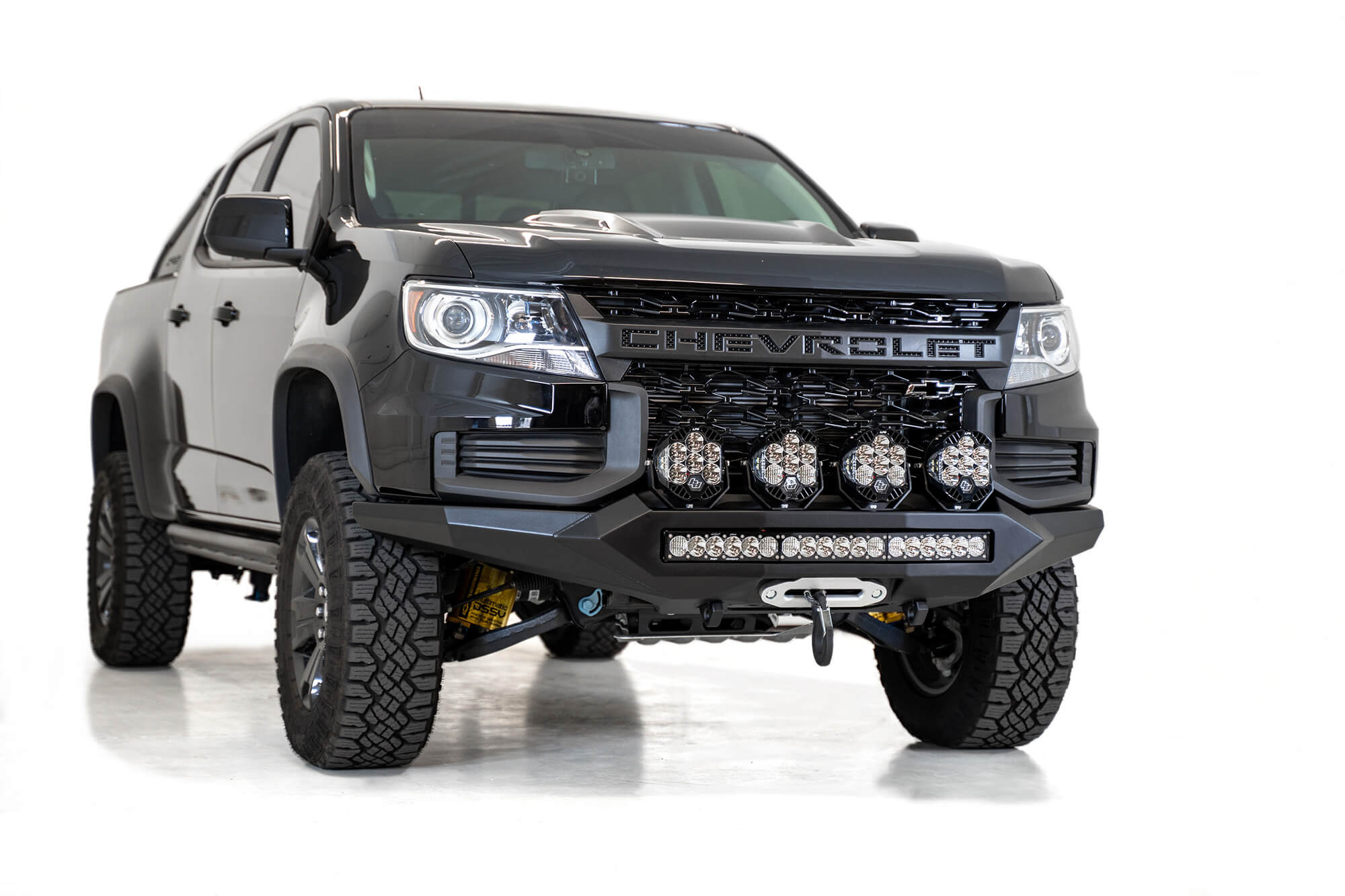 2021-Chevy-Colorado-ZR2-front-bumper_1c137ca8-7f53-416b-a622-0eff10d85f07 - NVMOS