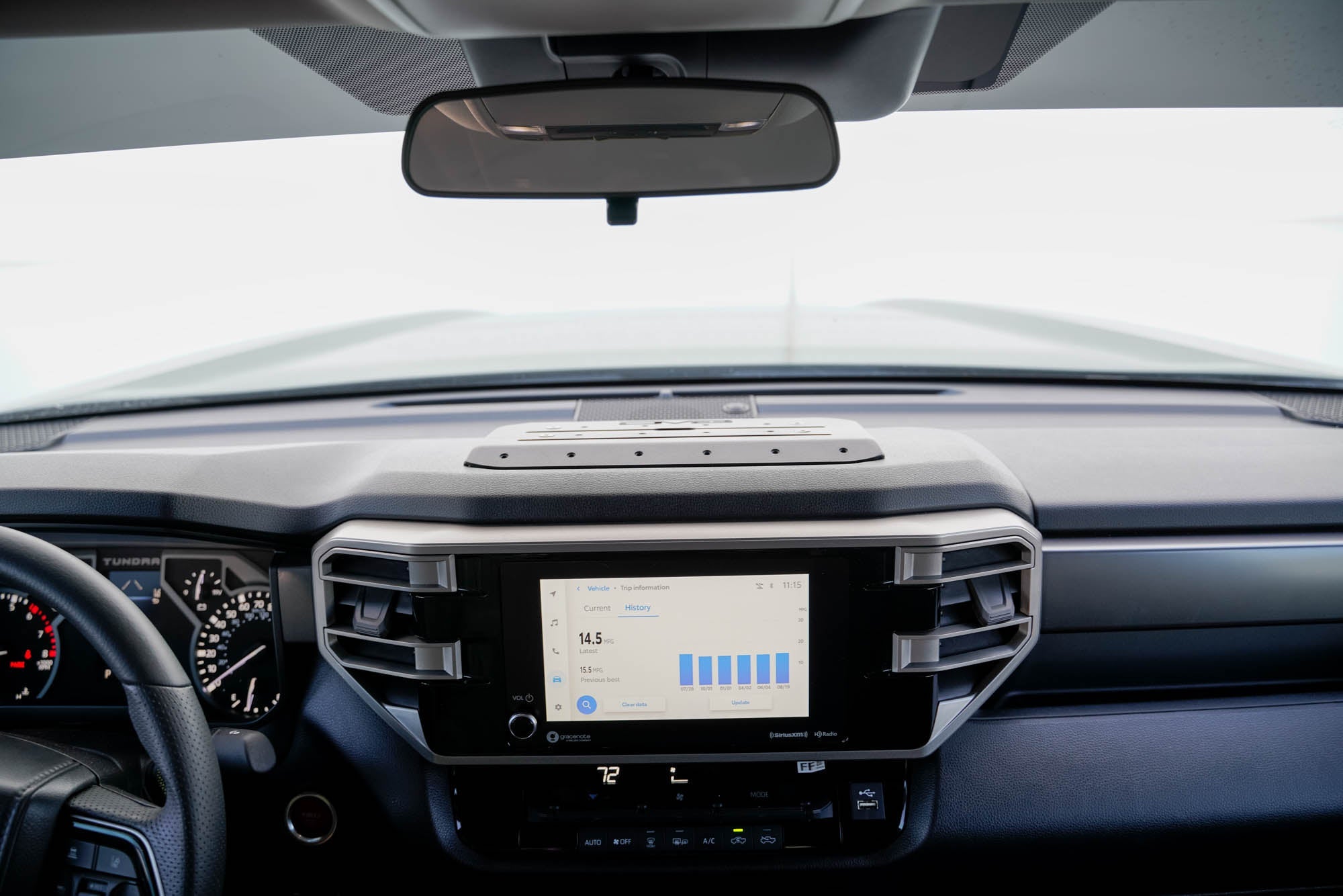 2022-2023-Toyota-Tundra-Digital-Device-Dash-Mount_Installed-09 - NVMOS