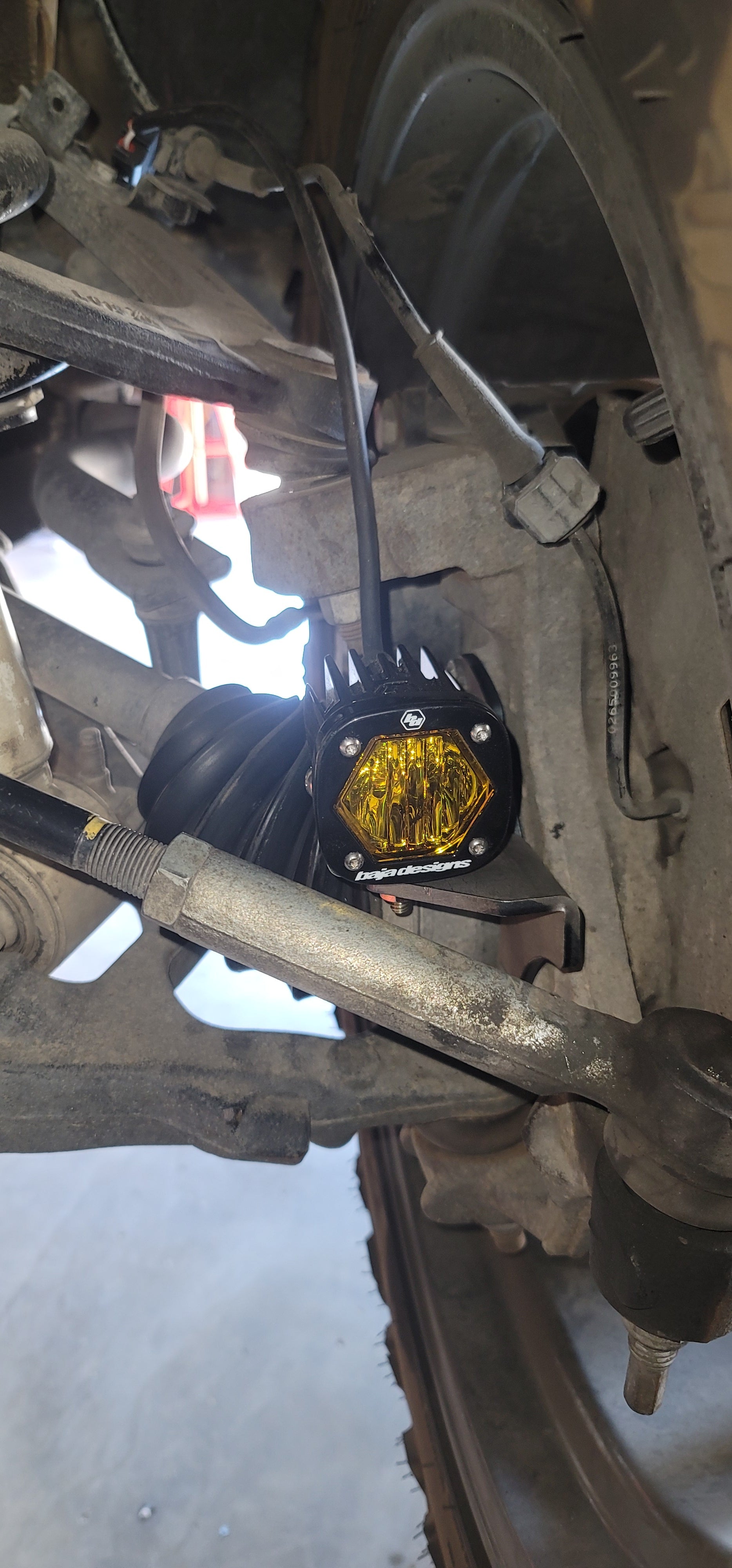 Chevy/GMC Steerable Knuckle Pod Light Mounts (1999-2019)