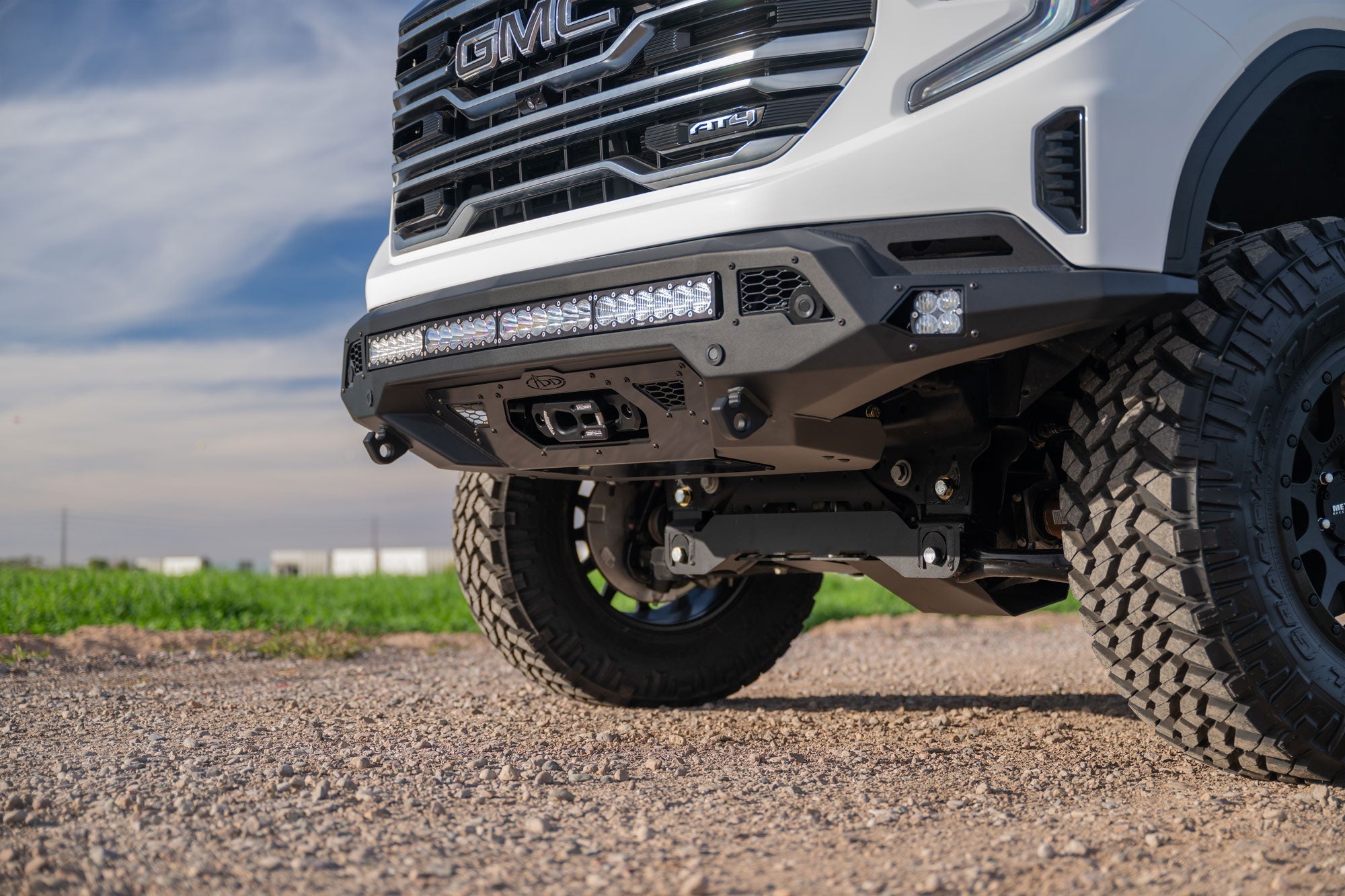 2022_GMC-Sierra-1500-Stealth-Fighter-Front-Bumper-Outdoor-Winch-5 - NVMOS