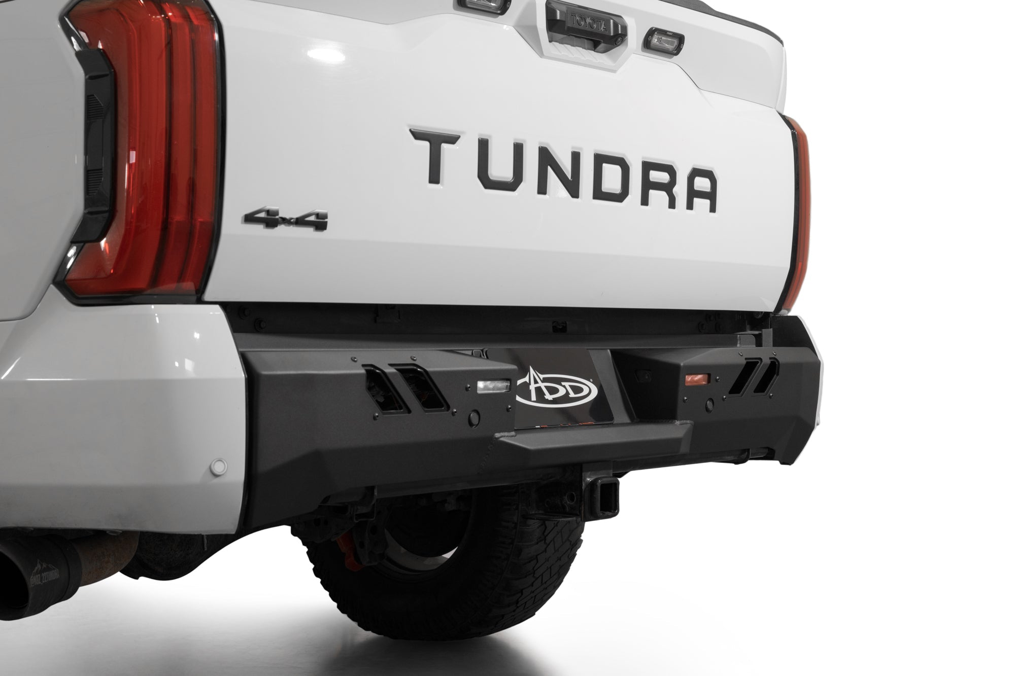2022_Toyota-Tundra-Black-Label-Rear-Bumper-4 - NVMOS