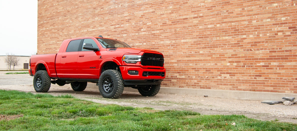 ReadyLIFT 2019-2024 Ram 3500 HD High Output Diesel 4WD 4.5" Coil Spring Falcon 2.1 Lift Kit