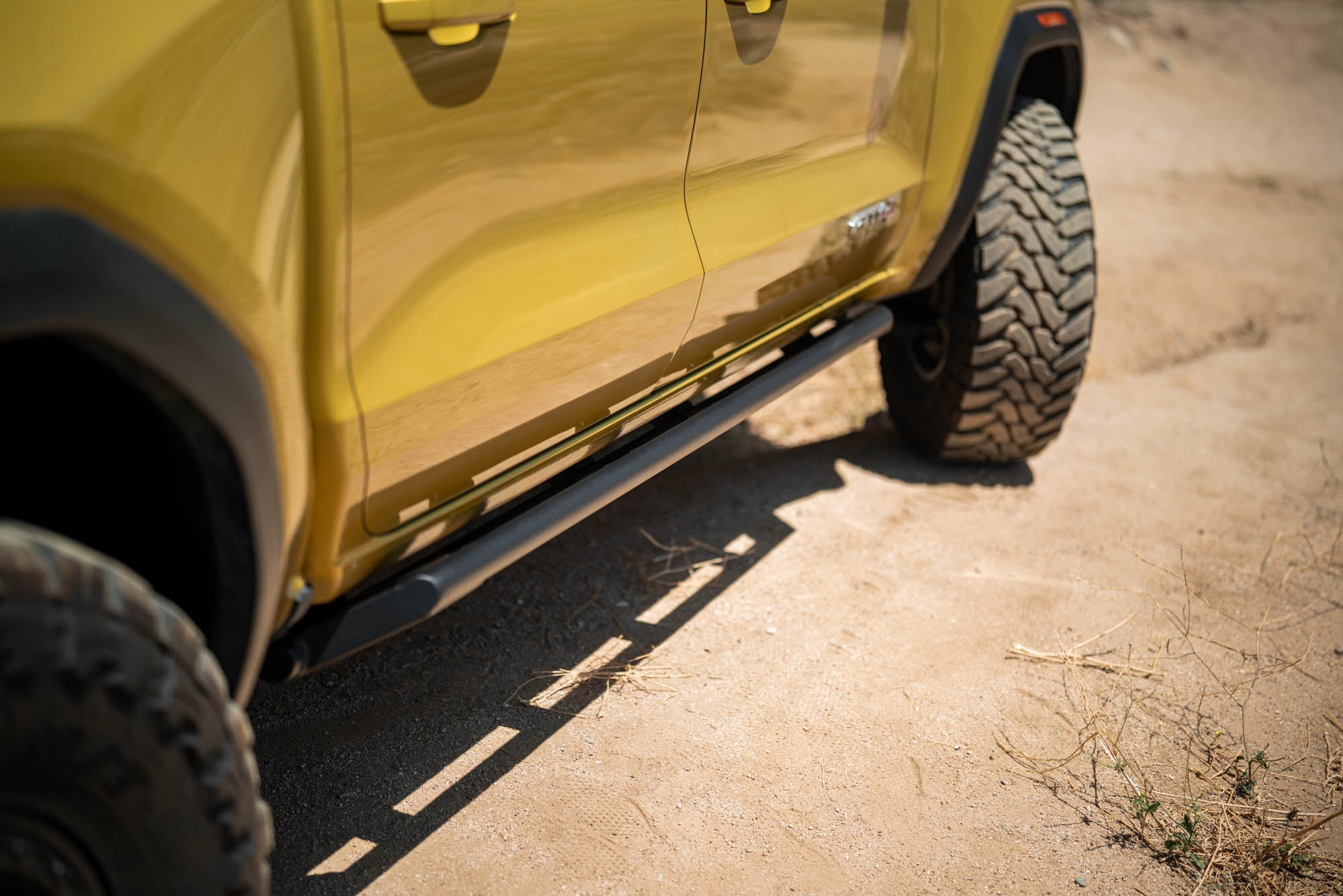 2023-2025-Chevy-Colorado-GMC-Canyon-Rock-Sliders-trail-photo-4 - NVMOS