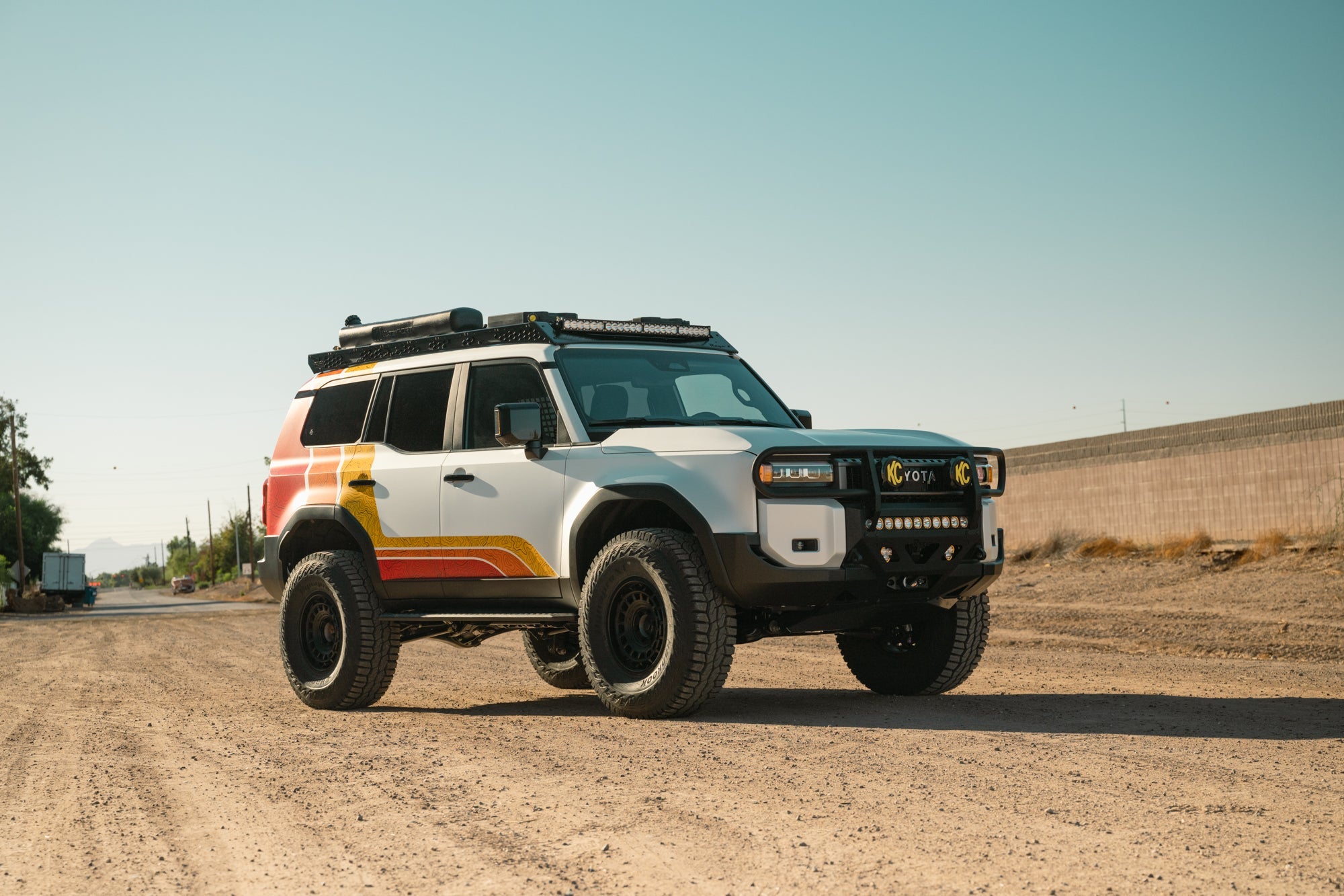 2024-Land-Cruiser-40-in-Lightbar-Roof-Rack-3 - NVMOS