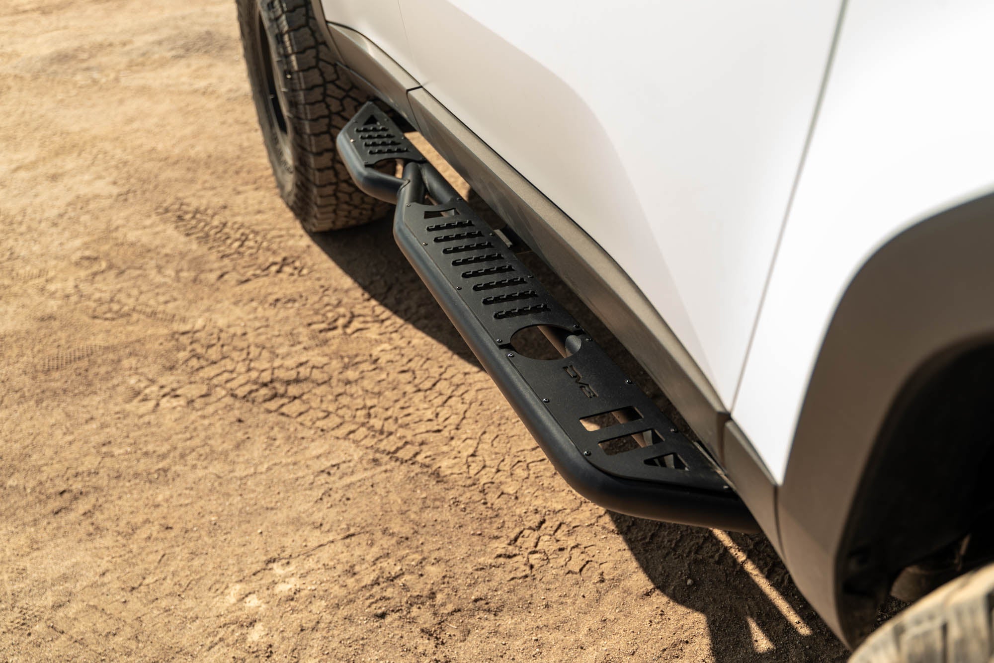 2024-Toyota-Land-Cruiser-OE-Plus-Side-Steps-Outdoors-4 - NVMOS