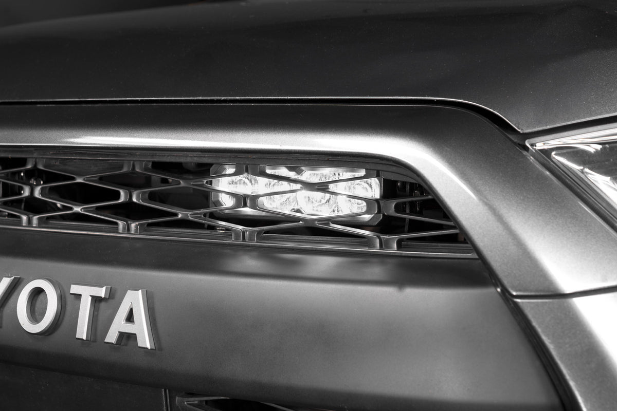 Diode Dynamics SS6 SAE/DOT LED lightbar kit for 2014-2024 Toyota 4Runner – lit close up