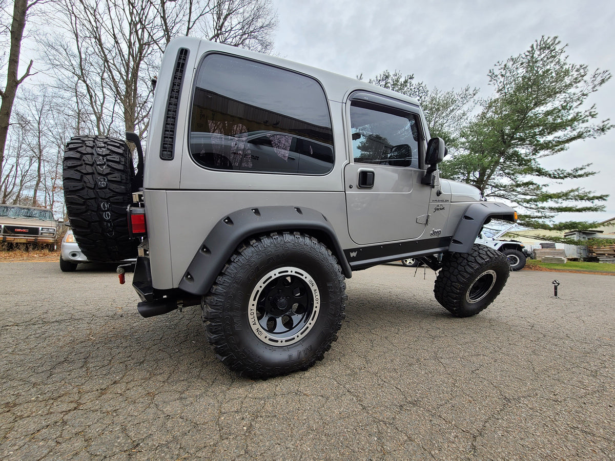 Jeep Wrangler 4.0" Front Coil Springs (1997-2006, TJ/LJ)