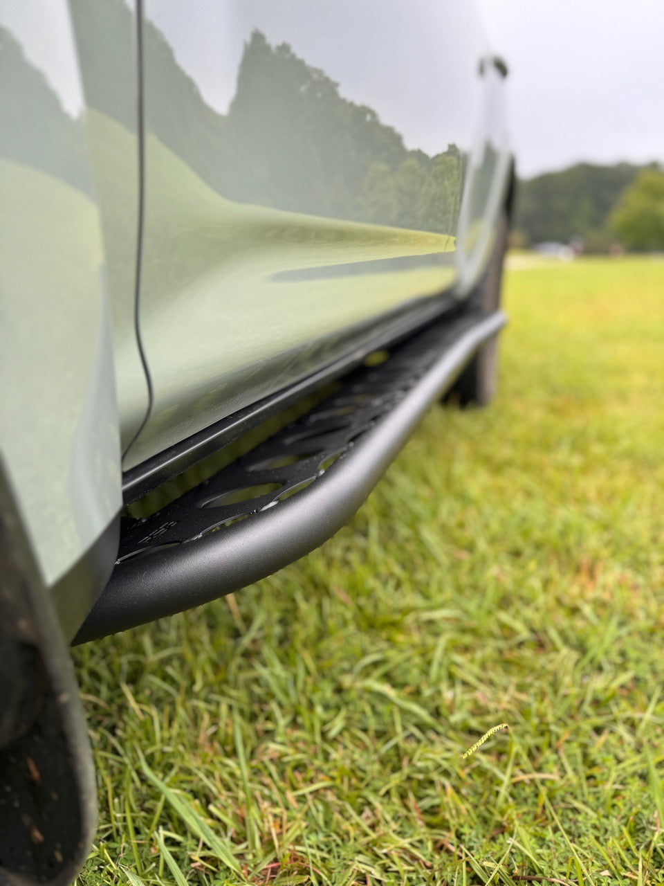 2010-2024 Toyota 4Runner Angled Sliders With Top Plate