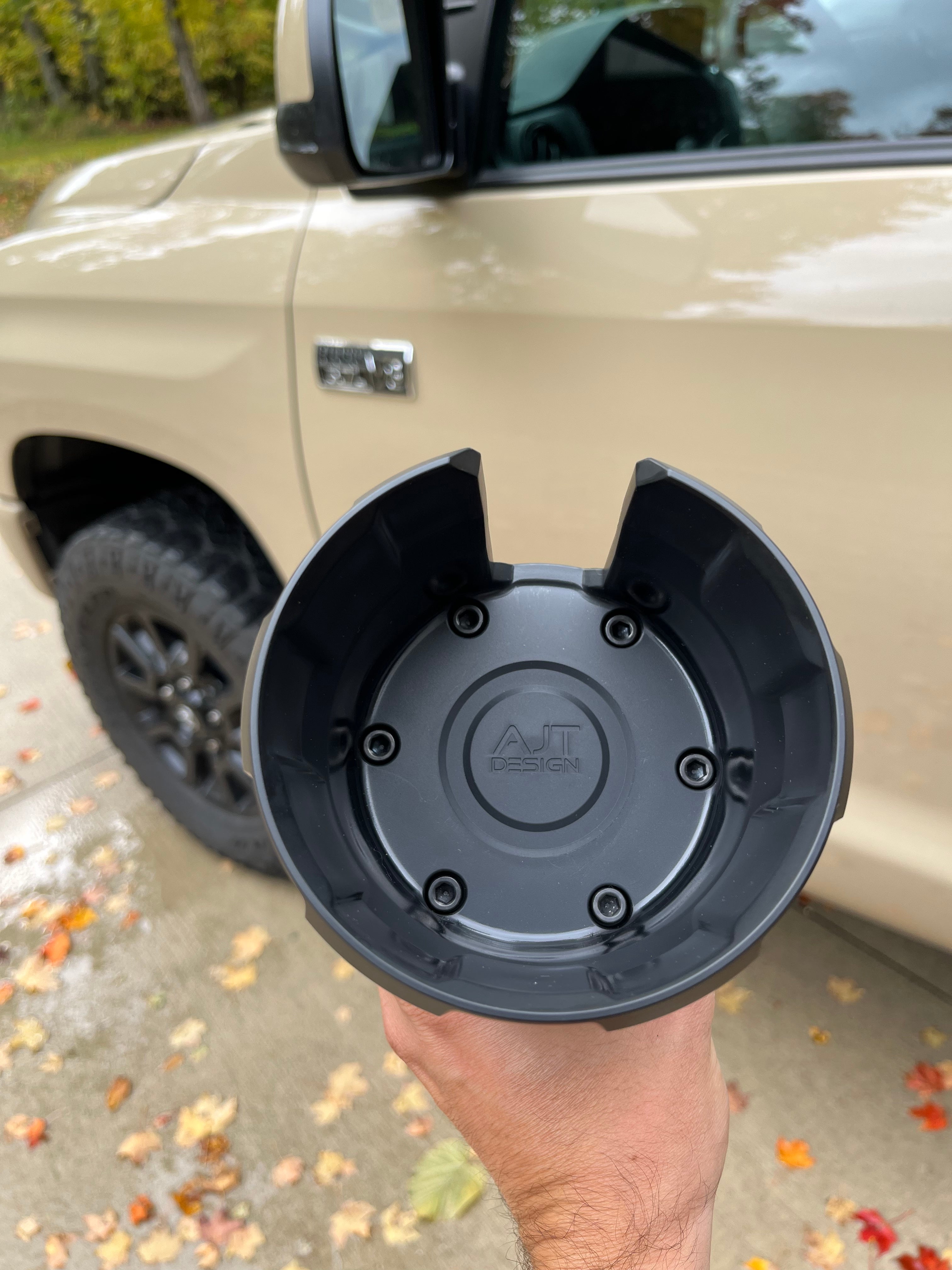 Oversize Cup Holder (2014-2021 Tundra) - QUICKSAND