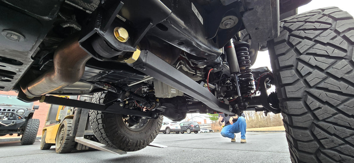 Clayton Off Road Premium 4.5-inch long arm lift kit for 2021+ Jeep Wrangler 392