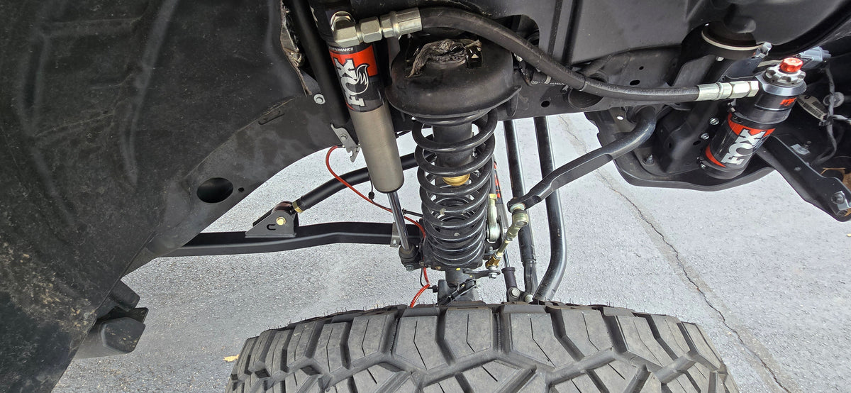 Clayton Off Road Premium 4.5-inch long arm lift kit for 2021+ Jeep Wrangler 392