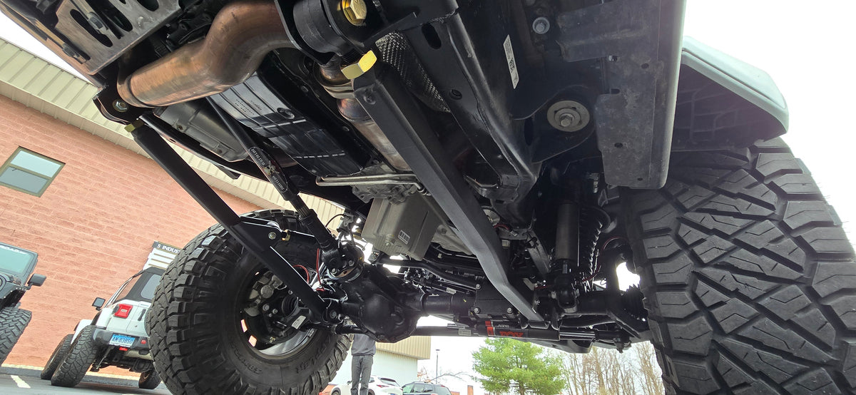 Clayton Off Road Premium 4.5-inch long arm lift kit for 2021+ Jeep Wrangler 392