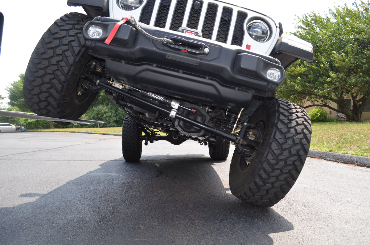 Clayton Off Road Overland+ 4.5-inch long arm lift kit for 2021-2023 diesel Jeep Gladiator JT