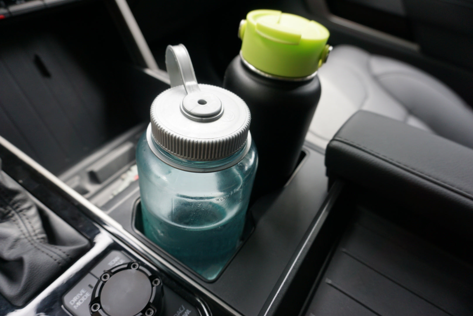 Oversize Cup Holder (2022+ Tundra) - SOLAR OCTANE