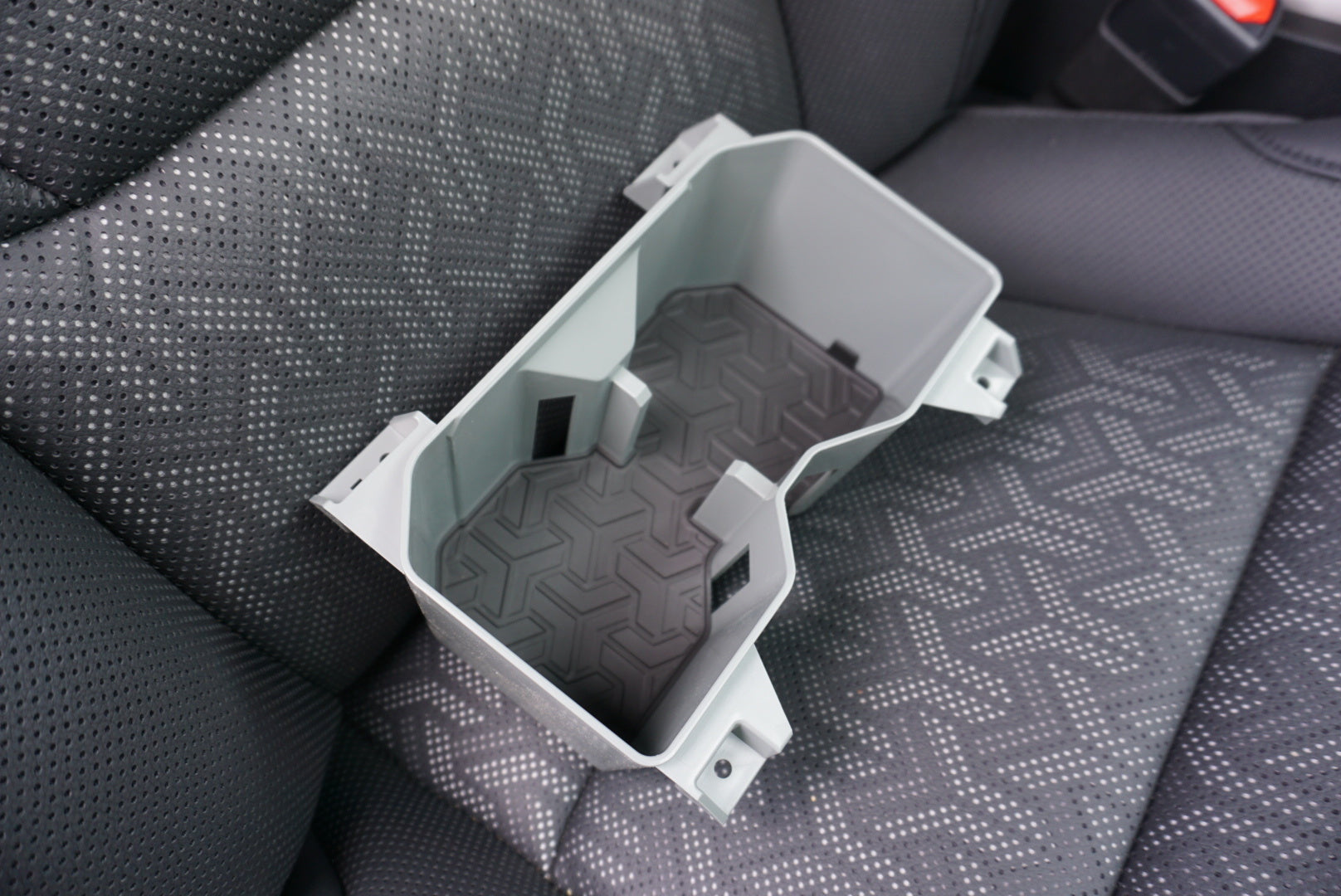 Oversize Cup Holder (2022+ Tundra) - LUNAR ROCK
