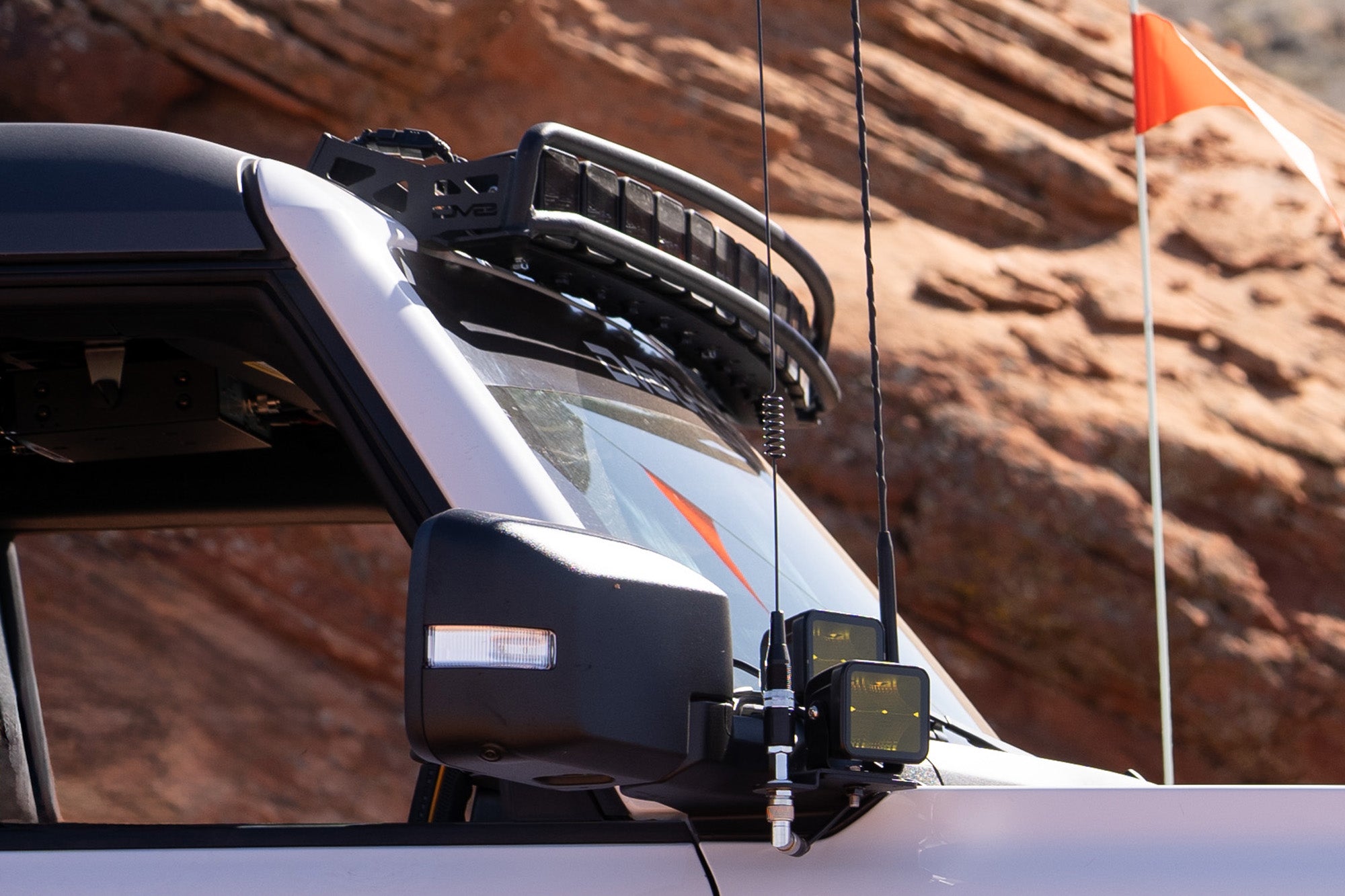 40-inch-bronco-light-bar-mount-on-hardtop-2 - NVMOS