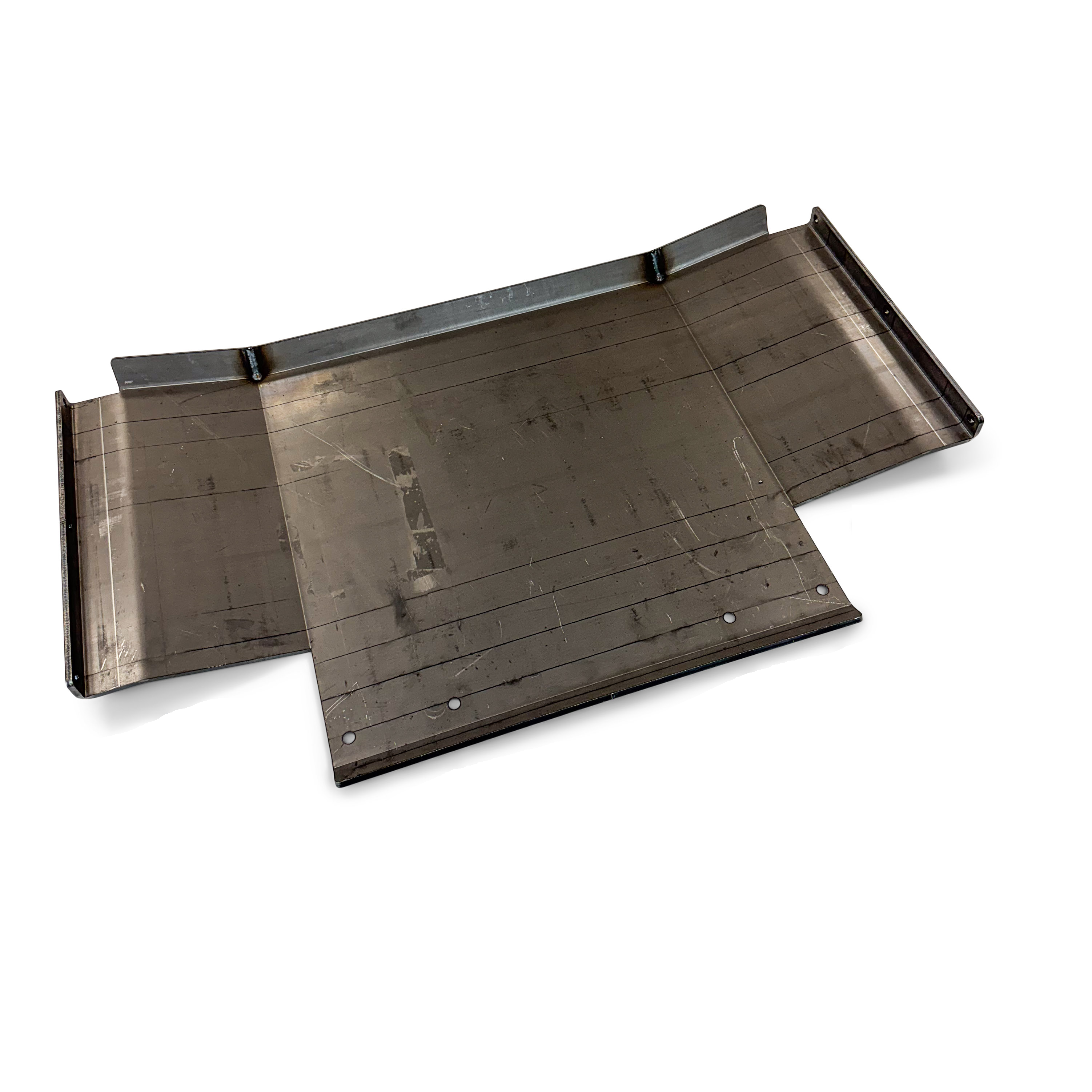 Steel skid plate for off-road vehicle protection, suitable for overlanding vehicles
