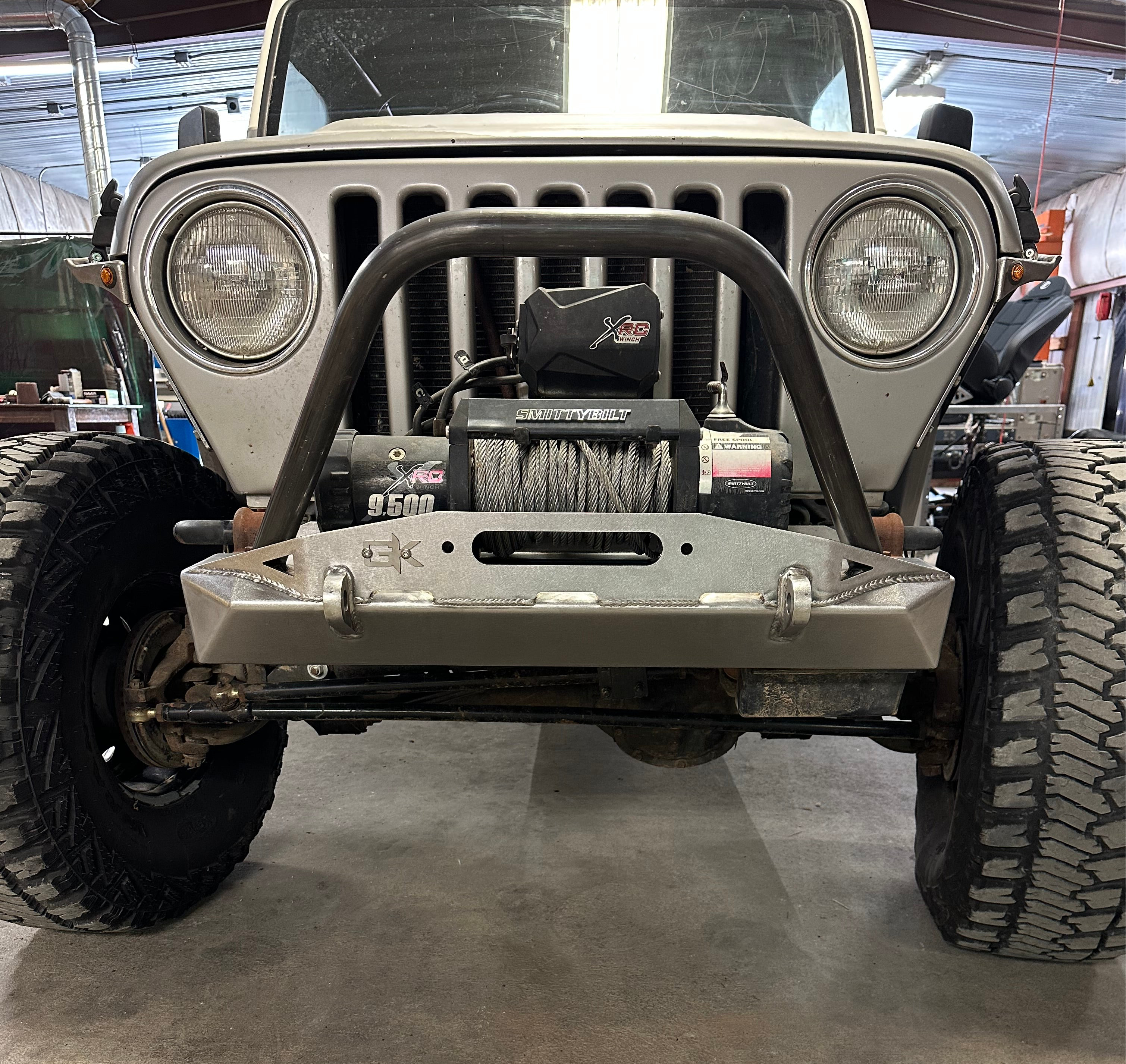 Front Diamond Series Stubby Bumper for Jeep TJ Wrangler