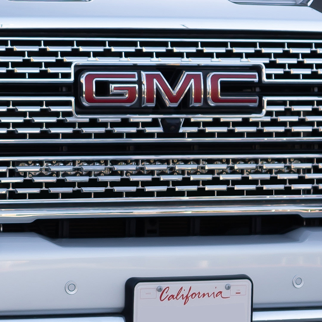 Baja Designs GMC S8 30-Inch Behind the Grille Light Bar Kit - GMC 2020-23 Sierra 2500HD/3500HD