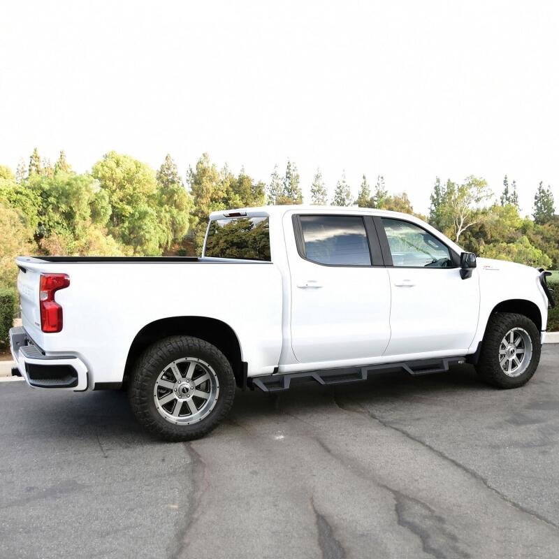 Westin HDX Drop Wheel-to-Wheel Nerf Step Bars, 5.5 ft. Bed, fits Chevy Silverado 1500