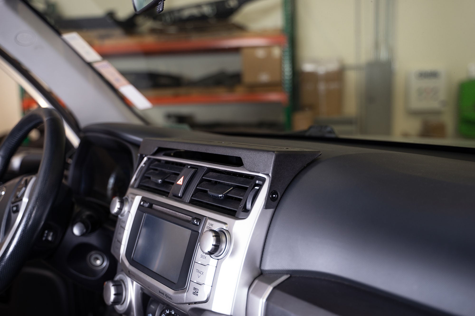 5th-gen-toyota-4runner-mobile-phone-mount-device - NVMOS