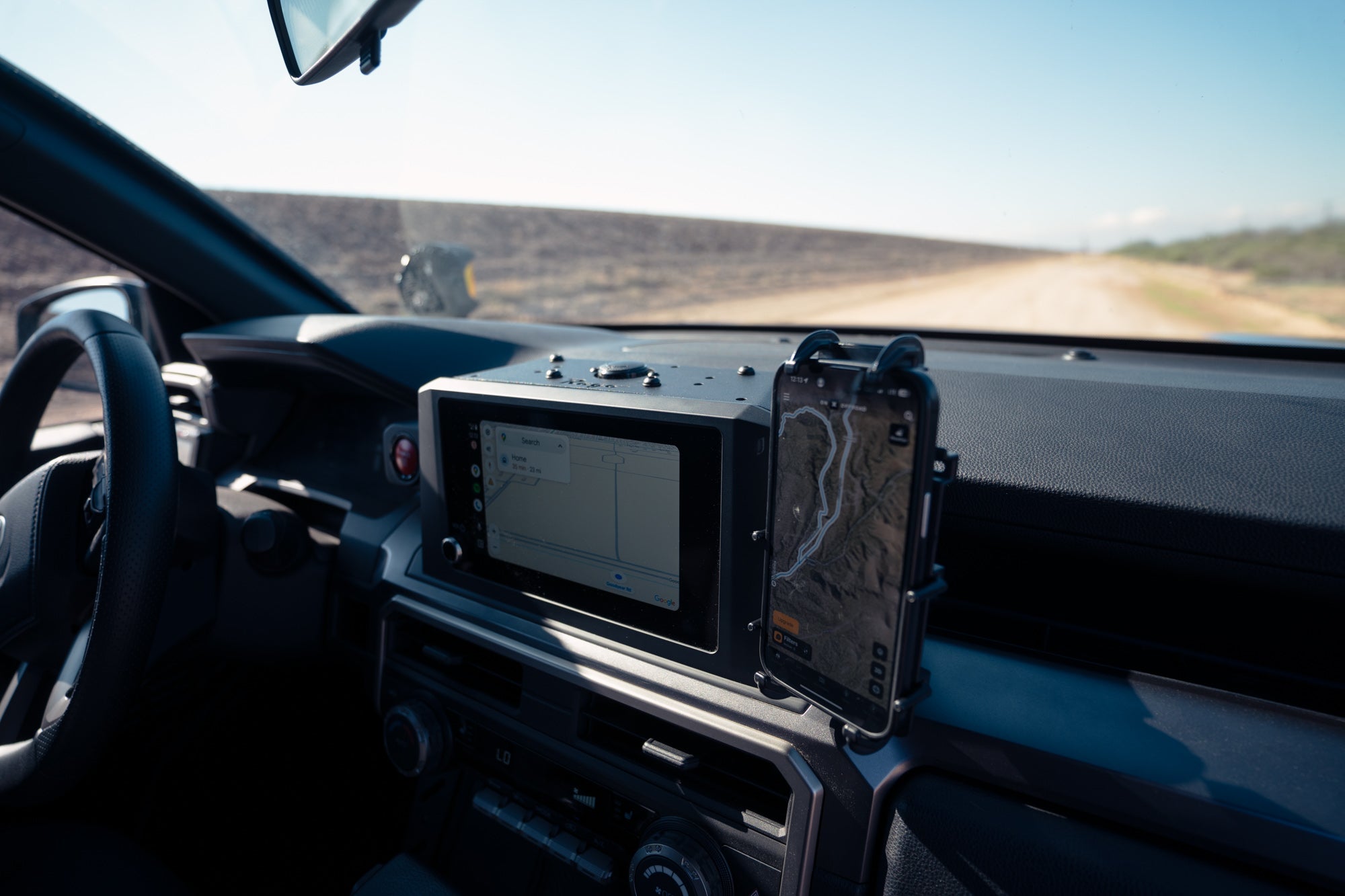 6th-Gen-4Runner-Device-Dash-Mount-Installed-1 - NVMOS