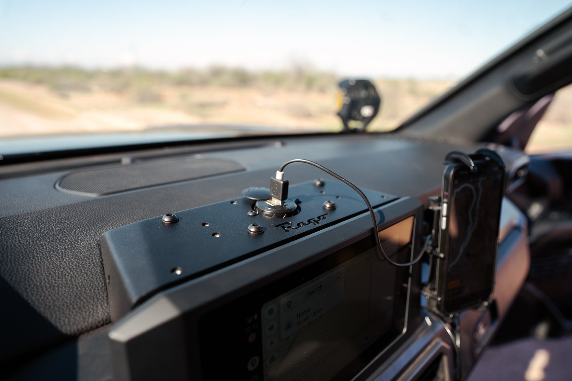 6th-Gen-4Runner-Device-Dash-Mount-Installed-4 - NVMOS