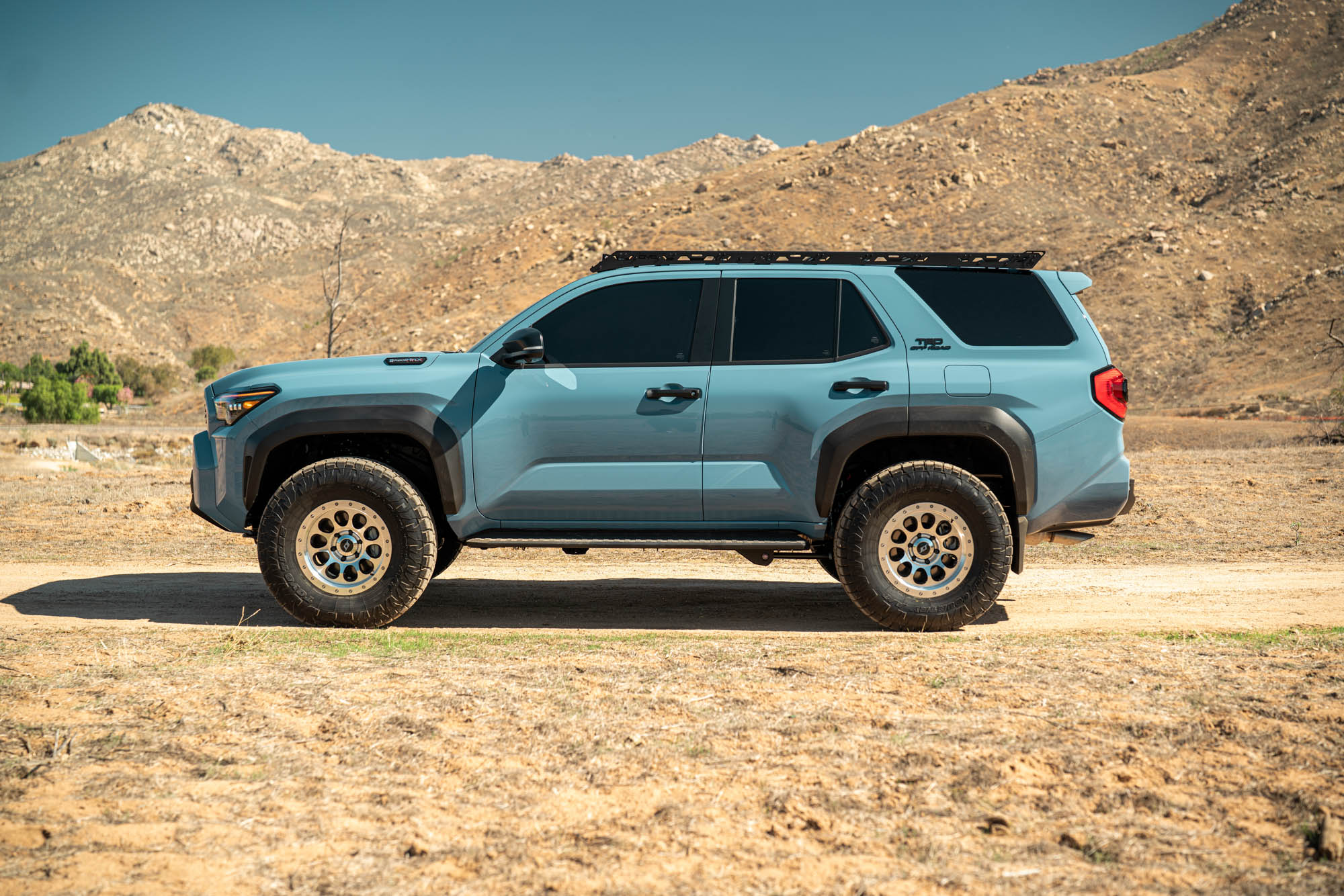 6th-Gen-4Runner-Roof-Rack-Light-Cutout-Fairing-Installed-10 - NVMOS
