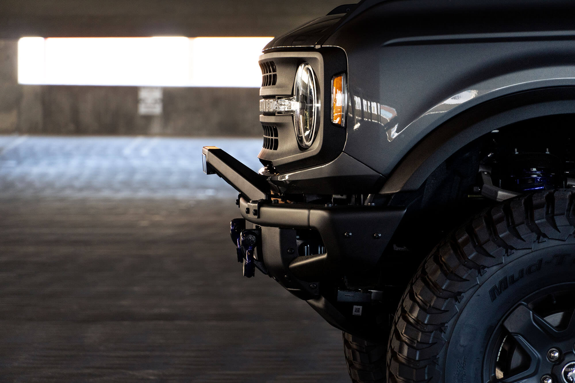 6th-gen-ford-bronco-oem-steel-bumper-bull-bar-with-light - NVMOS
