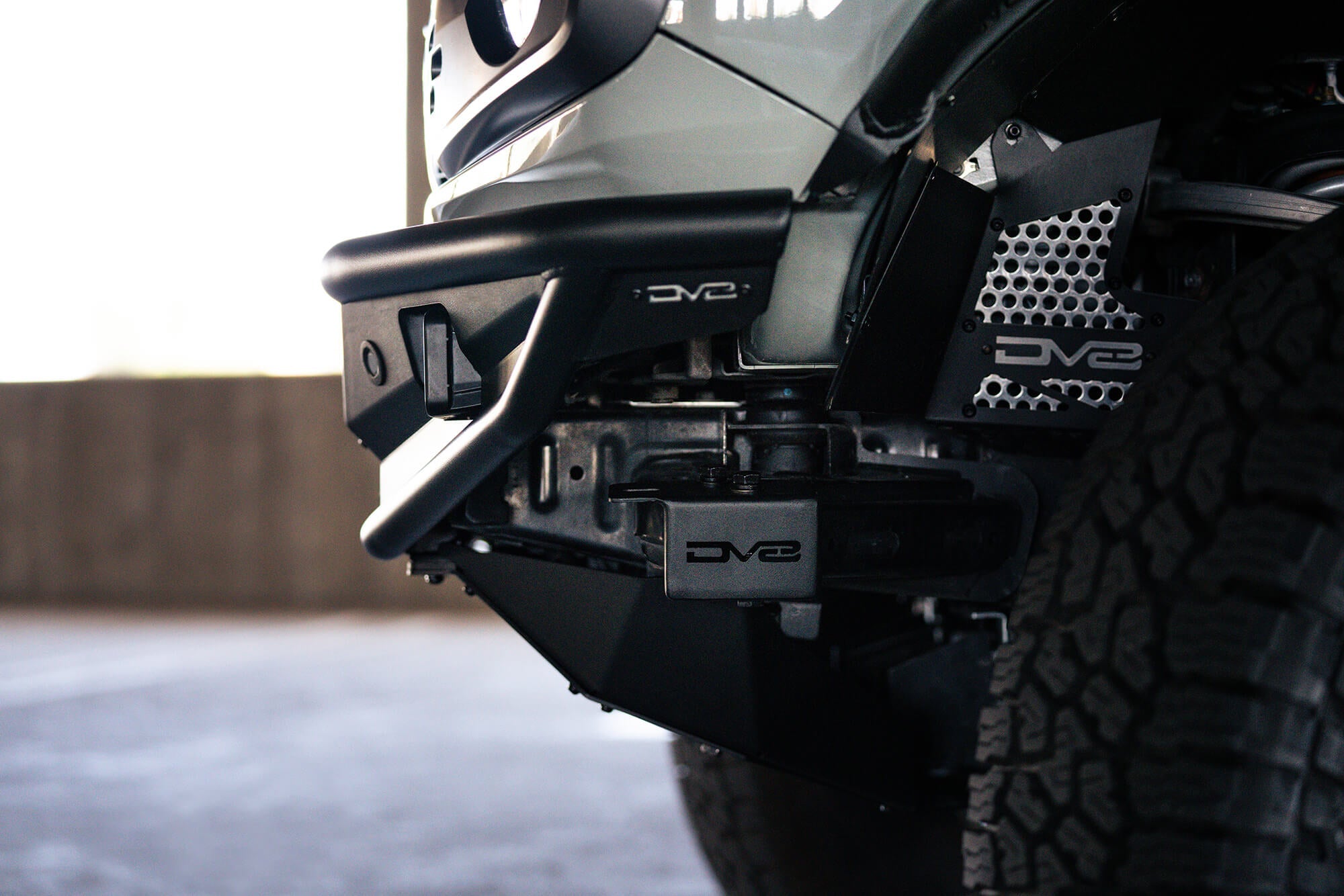 6th-gen-ford-bronco-tube-front-bumper - NVMOS