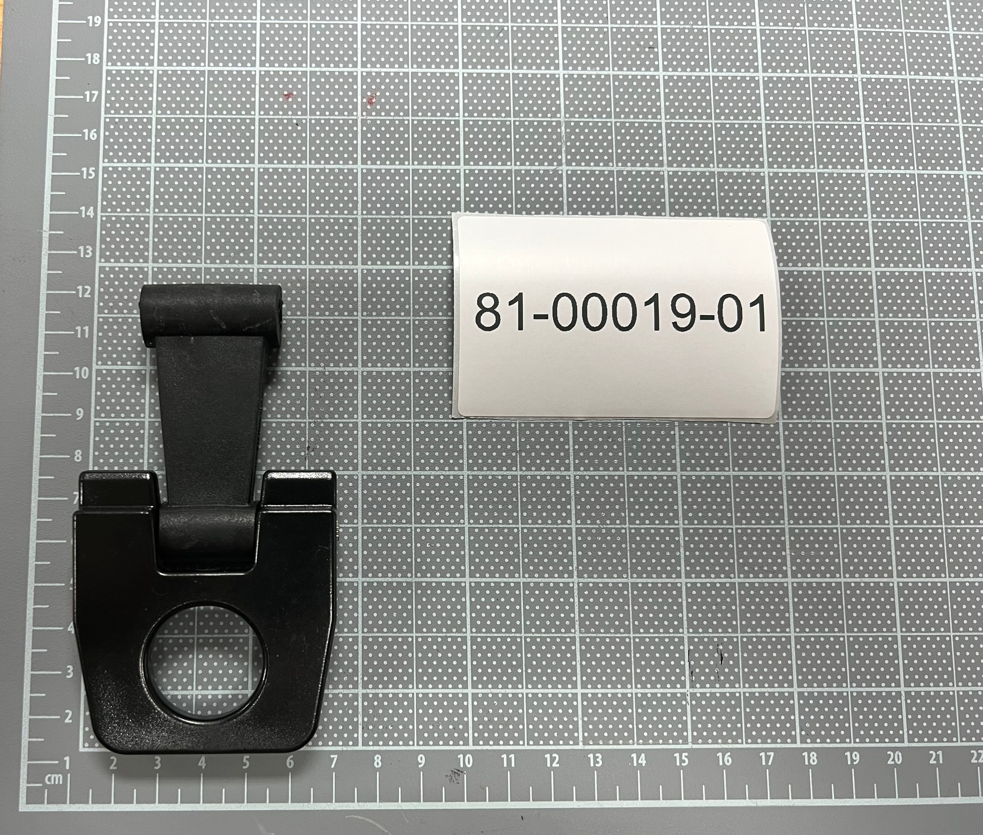 ROAM SPARE PARTS - HF - 51-00011-01 | BOLT, 0.25-20, CARRIAGE, STAINLESS