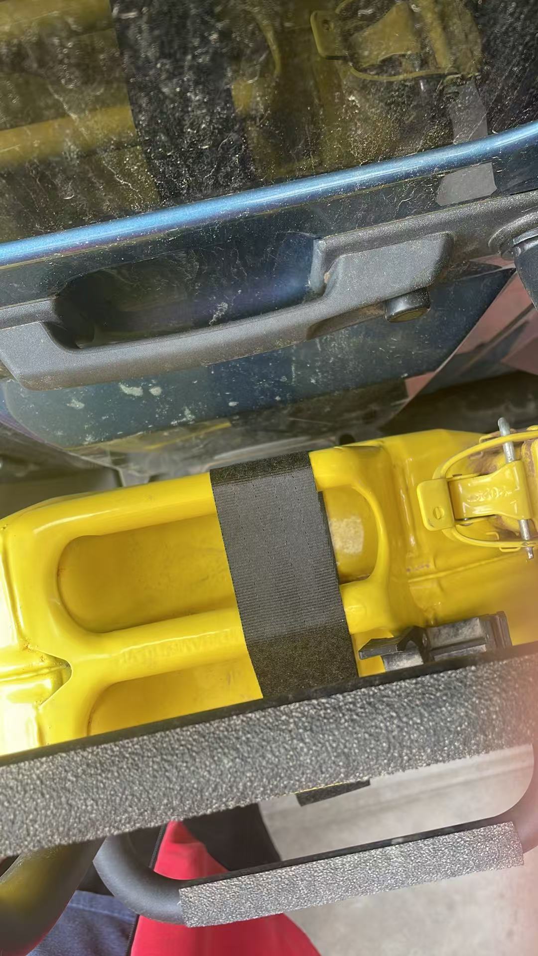 Dirtbox rear ladder with jerry can holder for INEOS Grenadier